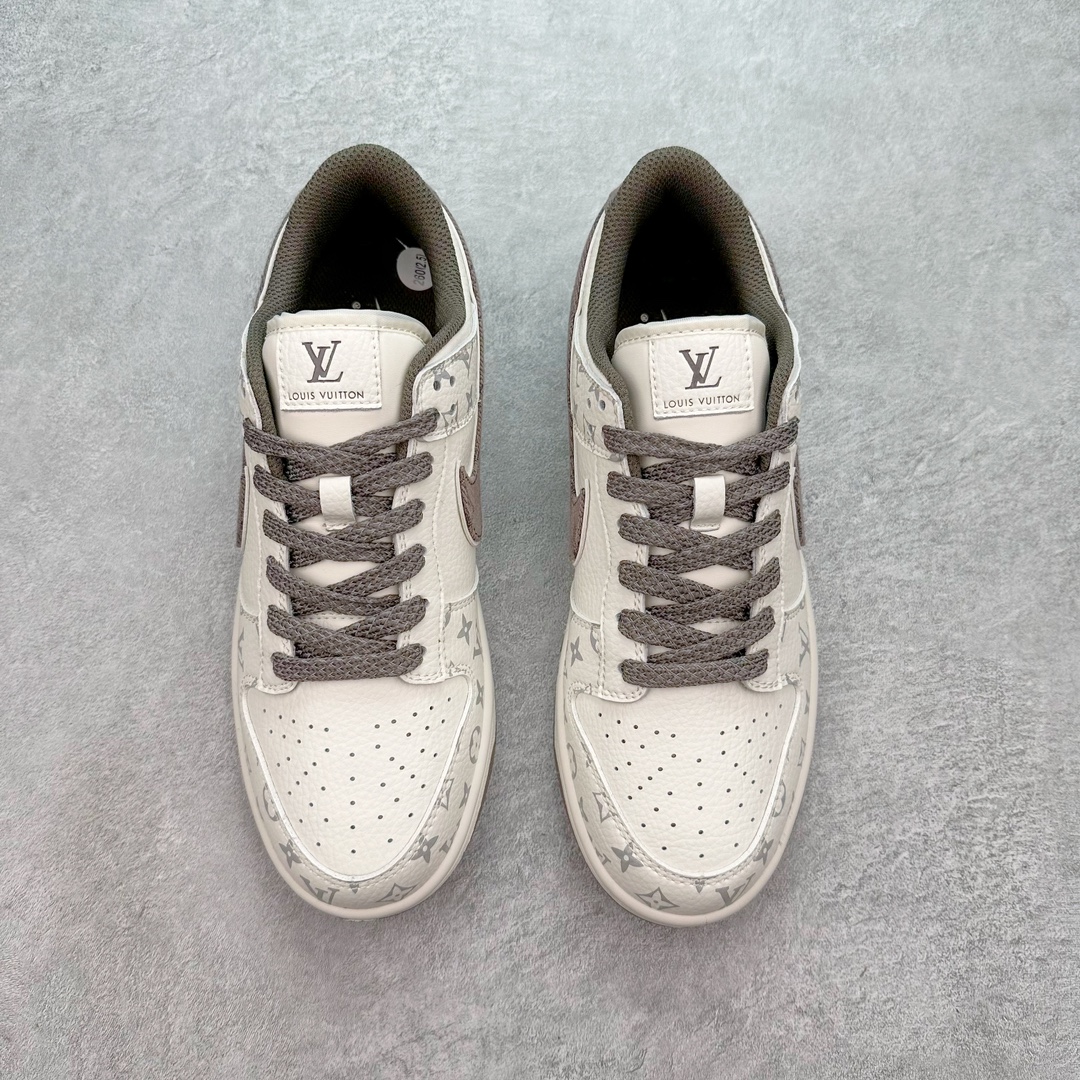 图片[2]-NK Dunk Low 定制配色 FC1688-131 大厂出品 极力推荐 原装头层材料 独家版型蒸餾加工帶來的是更好的视觉和脚感体验大厂纯原品质出货 清洁度 电绣工艺 皮料切割干净无任何毛边 细节完美 尺码：36 36.5 37.5 38 38.5 39 40 40.5 41 42 42.5 43 44 44.5 45 46 47.5-选品中心