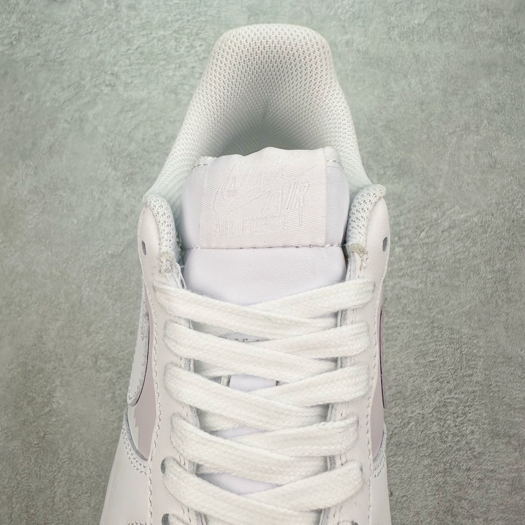 图片[5]-NK Air Force 1´07 Low 空军一号低帮百搭休闲运动板鞋 CW2288-111 柔软、弹性十足的缓震性能和出色的中底设计 横跨复古与现代的外型结合 造就出风靡全球 三十多年的Force 1 直到今天还深受青睐 尺码：36 36.5 37.5 38 38.5 39 40 40.5 41 42 42.5 43 44 44.5 45-选品中心