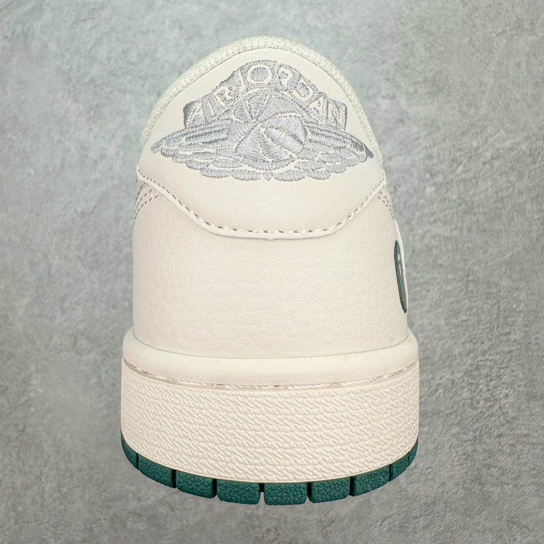 图片[8]-TS x Air Jordan AJ1 Low 倒钩低帮联名定制配色 XY2688-100 原厂内置气垫魔块 A模大底 头层小牛皮 鞋舌AJ原厂专用牛津布+AJ专用反口珍珠布+原厂无杂质高弹内里海棉+特殊封边弹力鞋带 尺码：36 36.5 37.5 38 38.5 39 40 40.5 41 42 42.5 43 44 44.5 45 46 47.5-选品中心