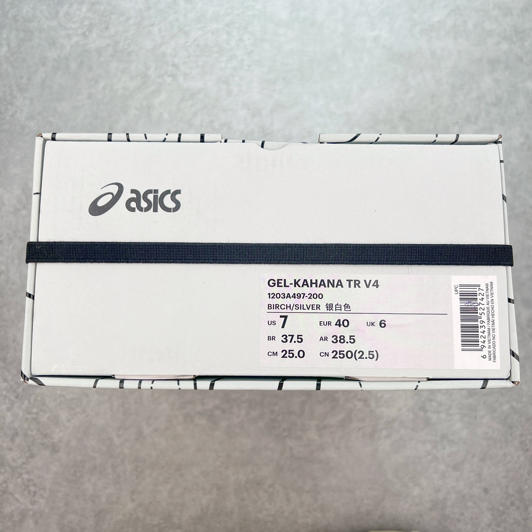 图片[17]-💰190 ＃HP纯原 ASICS Gel-Kahana TR V4 亚瑟士机能户外风系列低帮轻量缓震休闲运动跑步鞋 身处城市的喧嚣，内心的想象却永不停歇，Z世代处于现实的繁忙中始终想象着生活的另一种可能和对未知的展望。想象并非背离现实，而是对自我最真实的期待。为鼓励新世代青年唤起对自我的正向的想象，并展开积极的行动，ASICS亚瑟士于2024释出全新主题——唤想自定义。率先推出鞋款GEL-KAHANA TR V4，将出色的城市潮流与户外机能融为一体，实现无界想象与唤回真实自我的完美连结。于城市绽放姿态，唤想自定义。GEL-KAHANA TR V4融合了极具户外型格的设计细节。鞋款大底与中底采用了AHAR耐磨橡胶与GEL缓震胶技术，拥有良好的抓地力与舒适的穿着体验。鞋底所使用的一体化TPU稳定片，为更好地贴合GEL-KAHANA TR V4而全新开模再造，能有效防止脚部过度扭转与侧翻，在提供优秀稳定性的同时，进一步增强了鞋款的机能设计美学。快速系带系统在方便穿戴的同时，为户外运动提供了更优的防护。 GEL-KAHANA TR V4为日常穿着提供稳定、舒适的支撑，鼓励每个人在城市空间中的大胆探索，追寻无拘束的旷野之梦。尺码：36 37 37.5 38 39 39.5 40.5 41.5 42 42.5 43.5 44 44.5 45 46 编码：Nby2936060-运动鞋