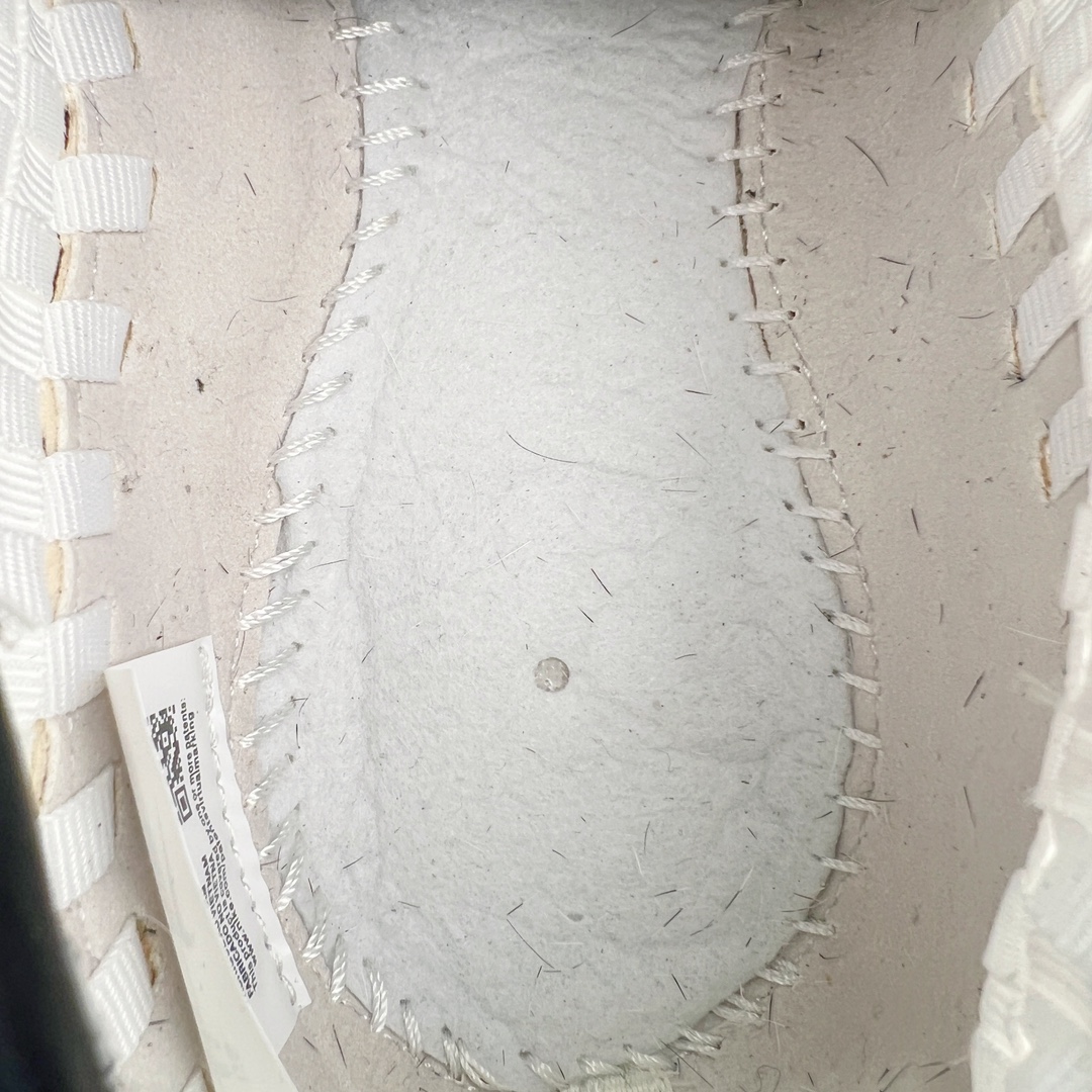 图片[18]-💰240 ＃C版纯原 NK Air Footscape Woven 足部编织系列低帮户外风休闲运动慢跑鞋 FB1959-102 NK Woven 编织设计一直是潮流圈玩家格外青睐的独特元素 依然还是那个熟悉的感觉，在阔别街头多年之后，它的再度回归，无疑为大家的潮流穿搭又将带来新的选择。舒适经典鞋款，耀眼回归。Footscape 选用加宽鞋头和鞋外侧鞋带，提供另类的自然畅动贴合度。不对称梭织细节具有双重功能，既可点缀柔软的麂皮鞋面，又可增添足部包覆感。内部配有超柔软泡棉中底和鞋跟 Nike Air 缓震设计。舒适脚感，让你一穿上就讚叹不已。SIZE：36 36.5 37.5 38 38.5 39 40 40.5 41 42 42.5 43 44 44.5 45 编码：Cby3936010-运动鞋