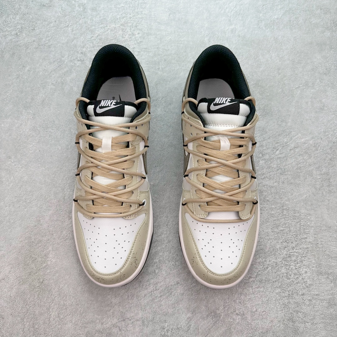 图片[2]-💰260 NK Dunk Low 定制配色 CW1590-100 大厂出品 极力推荐 原装头层材料 独家版型蒸餾加工帶來的是更好的视觉和脚感体验大厂纯原品质出货 清洁度 电绣工艺 皮料切割干净无任何毛边 细节完美 SIZE：36 36.5 37.5 38 38.5 39 40 40.5 41 42 42.5 43 44 44.5 45 46 47.5 编码：Jby3936030-运动鞋