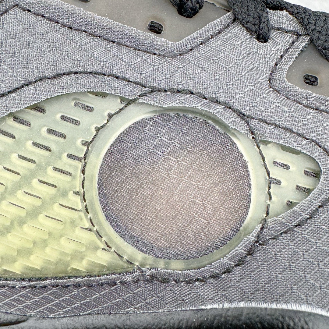 图片[14]-＃Ljr特供 Off-White™ x Air Jordan Retro AJ5 OW联名黑蝉翼 DH8565-100 全新改良批次 恪守真诚 承诺混一赔十 高端零售裸鞋圈特供批次 SZ原厂全套原楦原纸板冲刀磨具开发 原厂皮料加持 原厂港宝加持定型后跟R度完美 同源原厂电绣 飞翼针数密度立体效果一致 百分百一致原鞋 原厂拉帮工艺 针距密度一致 后跟弧度收口自然不对折 极致一眼正品既视感 进口玻璃冲刀皮料裁剪零毛边 全鞋电脑针车工艺 品控清洁度最高QC检验标准 免检产品 原厂订购鞋盒、鞋标、防尘纸、鞋撑、鞋带 追求极致的原厂味道 尺码：40.5 41 42 42.5 43 44 44.5 45 46 47.5-选品中心