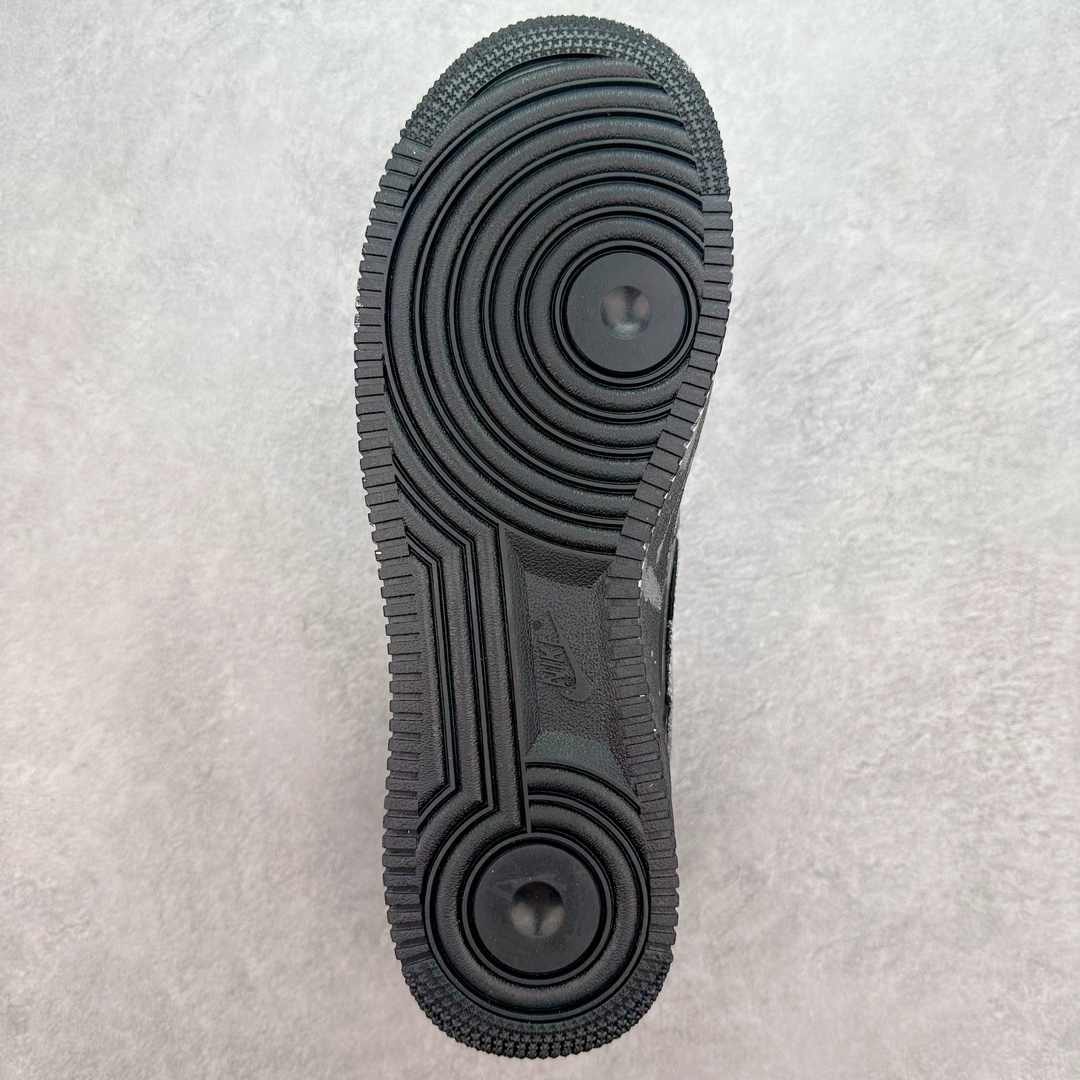 图片[9]-NK Air Force 1´07 Low 空军一号低帮百搭休闲运动板鞋 CW2288-012 柔软、弹性十足的缓震性能和出色的中底设计 横跨复古与现代的外型结合 造就出风靡全球 三十多年的Force 1 直到今天还深受青睐 尺码：36 36.5 37.5 38 38.5 39 40 40.5 41 42 42.5 43 44 44.5 45-选品中心