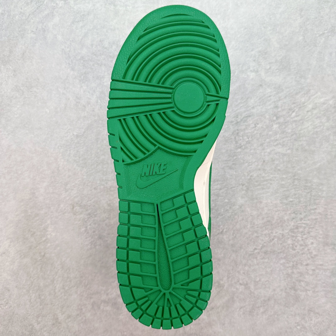 图片[9]-NK Dunk Low 定制配色 BB9898-005 大厂出品 极力推荐 原装头层材料 独家版型蒸餾加工帶來的是更好的视觉和脚感体验大厂纯原品质出货 清洁度 电绣工艺 皮料切割干净无任何毛边 细节完美 尺码：36 36.5 37.5 38 38.5 39 40 40.5 41 42 42.5 43 44 44.5 45 46 47.5-选品中心