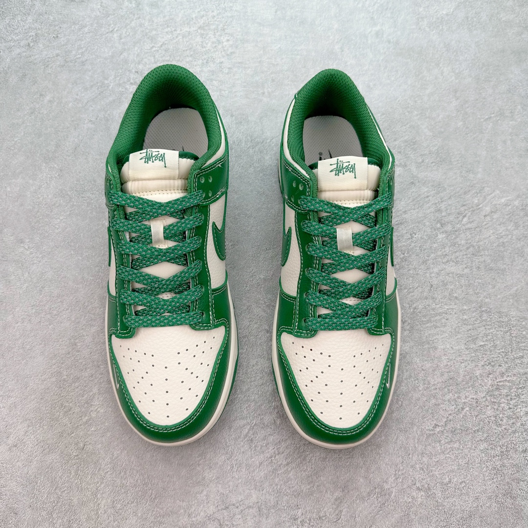 图片[2]-NK Dunk Low 定制配色 BB9898-005 大厂出品 极力推荐 原装头层材料 独家版型蒸餾加工帶來的是更好的视觉和脚感体验大厂纯原品质出货 清洁度 电绣工艺 皮料切割干净无任何毛边 细节完美 尺码：36 36.5 37.5 38 38.5 39 40 40.5 41 42 42.5 43 44 44.5 45 46 47.5-选品中心