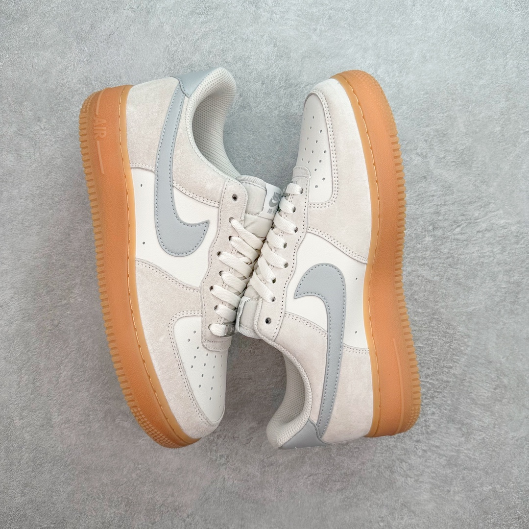 图片[3]-💰200 NK Air Force 1´07 Low 空军一号低帮百搭休闲运动板鞋 FQ8714-002 柔软、弹性十足的缓震性能和出色的中底设计 横跨复古与现代的外型结合 造就出风靡全球 三十多年的Force 1 直到今天还深受青睐 SIZE：36 36.5 37.5 38 38.5 39 40 40.5 41 42 42.5 43 44 44.5 45 编码：Tby2936070-运动鞋