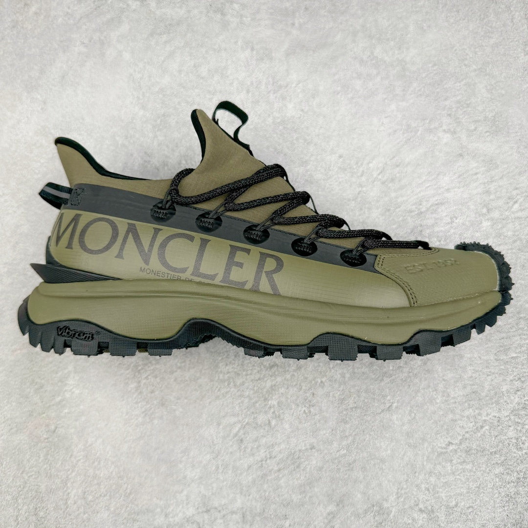 💰420 Moncler Trailgrip Lite 2 盟可睐蒙口越野旅行2代系列袜套式低帮轻量户外登山运动鞋 Trailgrip Lite 2运动鞋旨在陪伴您在温暖的天气进行户外活动，是我们标志性运动鞋的轻盈版本。EVA中底采用抗撕裂材质制成，提升柔韧性，Vibram MEGAGRIP复合鞋底提升鞋履的抓地力。OrthoLite®鞋垫易于清洗，同时可增强鞋履的通风性，并提供舒适的缓冲效果。n详情弹性抗撕裂鞋面系带设计TPU尾翼EVA中底碳纤维鞋底Vibram MEGAGRIP橡胶复合底面OrthoLite®鞋垫鞋底高 #原楦数据开发版型#采用防水弹力尼龙布鞋面材质#嵌入防形变碳素中板#配置缓震OrthoLite(欧索莱)透气吸汗鞋垫#EVA轻量化缓震材料中底#Vibram Megagrip复合橡胶材料防滑黄金大底 尺码：36/46 编码：Xby4936090-运动鞋