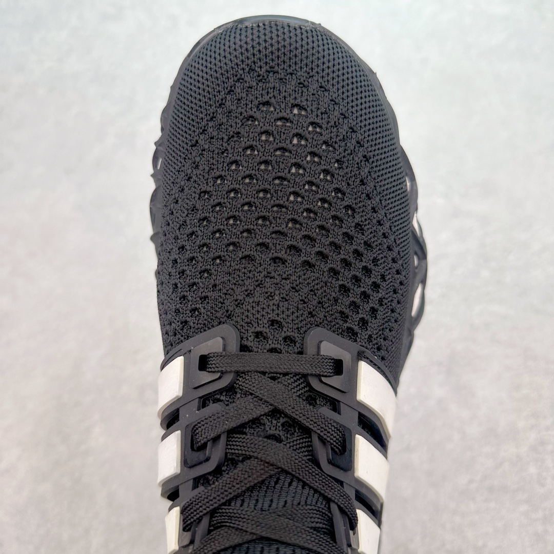 图片[4]-💰110 ＃夏日福利‼AD Ultra Boost DNA Web UB 8.0网系列低帮袜套式针织鞋面休闲运动慢跑鞋 以 Ultra Boost 鞋款为蓝本打造了全新的鞋款，既有着传统的舒适脚感，还进一步完善了功能性。以通体打造，视觉效果十分清新，相当适合当下季节穿着，绝对可以让你成为街上最靓的仔。鞋面为跑者配备了 Primeknit 鞋面，弹性与包裹都进行了升级，在运动时更好地保护你的双脚。侧身处经典的三道杠 Logo 以黑色呈现，使整体造型更加和谐。最后以搭载全掌 Boost 的中底收尾，保证软弹舒适的脚感，并且还使用了橡胶框将 Boost 材质进行包裹，让整体的耐用性提高了不少。SIZE：36 36.5 37 38 38.5 39 40 40.5 41 42 42.5 43 44 44.5 45 编码：Sby1936080-运动鞋