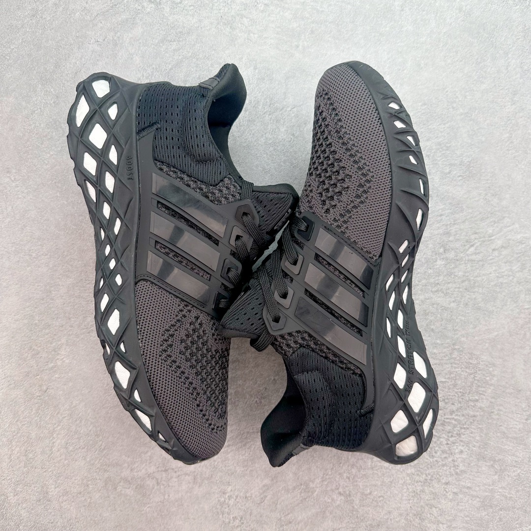 图片[3]-💰110 ＃夏日福利‼AD Ultra Boost DNA Web UB 8.0网系列低帮袜套式针织鞋面休闲运动慢跑鞋 以 Ultra Boost 鞋款为蓝本打造了全新的鞋款，既有着传统的舒适脚感，还进一步完善了功能性。以通体打造，视觉效果十分清新，相当适合当下季节穿着，绝对可以让你成为街上最靓的仔。鞋面为跑者配备了 Primeknit 鞋面，弹性与包裹都进行了升级，在运动时更好地保护你的双脚。侧身处经典的三道杠 Logo 以黑色呈现，使整体造型更加和谐。最后以搭载全掌 Boost 的中底收尾，保证软弹舒适的脚感，并且还使用了橡胶框将 Boost 材质进行包裹，让整体的耐用性提高了不少。SIZE：36 36.5 37 38 38.5 39 40 40.5 41 42 42.5 43 44 44.5 45 编码：Sby1936080-运动鞋