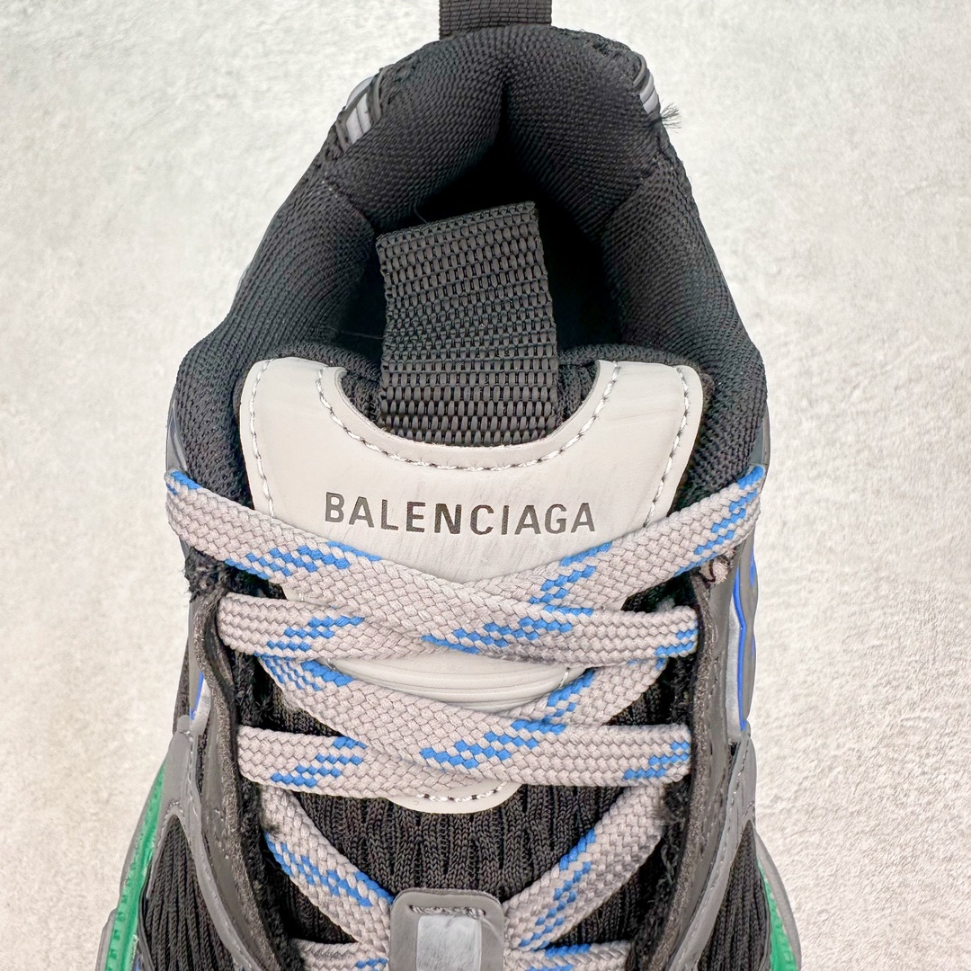 图片[5]-💰240 ＃TG BALENCIAGA 10XL Sneakers 巴黎世家网布系带低帮走秀复古老爹鞋 展现品牌对于新潮事物的热情 这款鞋子拥有巨大尺寸和醒目设计 符合当下”老爹鞋”的趋势 鞋子采用银灰配色 营造出低调而不失华丽的效果 10XL的尺码使它成为市场中最显眼的存在 适合追求个性化的人群 Balenciaga始终站在时尚前沿 此次发布的产品再次体现了他们的创新能力 尺码：35 36 37 38 39 40 41 42 43 44 45 46 编码：by3936010-运动鞋