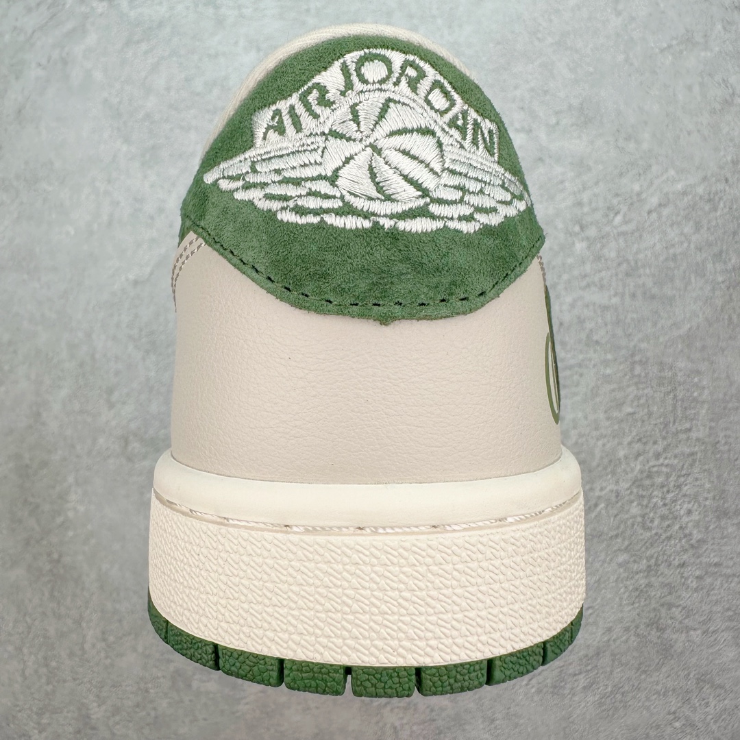 图片[8]-TS x Air Jordan AJ1 Low 倒钩低帮联名定制配色 LX1988-106 原厂内置气垫魔块 A模大底 头层小牛皮 鞋舌AJ原厂专用牛津布+AJ专用反口珍珠布+原厂无杂质高弹内里海棉+特殊封边弹力鞋带 尺码：36 36.5 37.5 38 38.5 39 40 40.5 41 42 42.5 43 44 44.5 45 46 47.5-选品中心