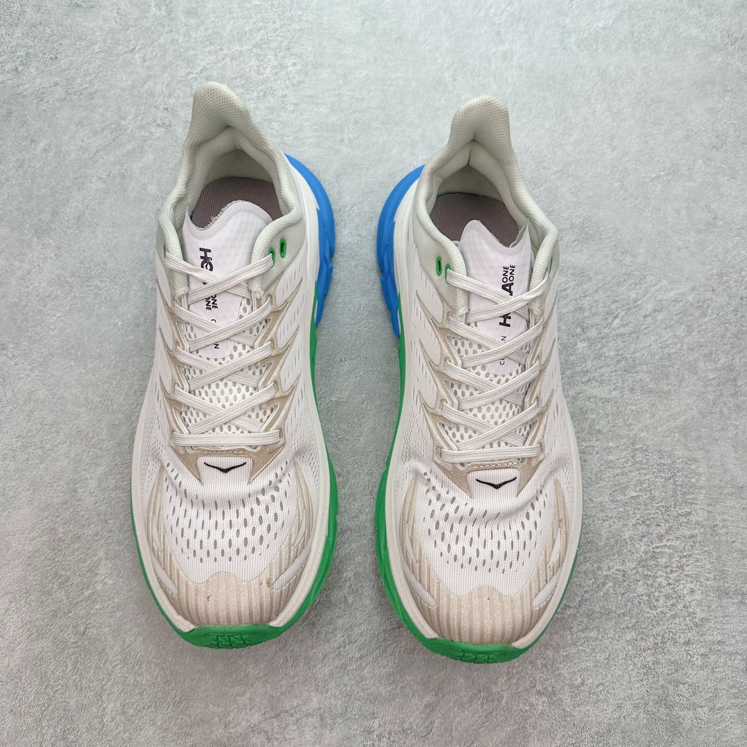 图片[2]-💰130 ＃福利特价‼HOKA ONE ONE Clifton Wide 克里夫顿8代专业性能减震公路跑步鞋 作为克利夫顿系列中的新款 克利夫顿 8提供比其前身更柔软的运动体验 基于使 Clifton 成为HOKA 穿着者入门的几何形状 重新诠释了我们超轻中底泡沫 几乎消失在脚下 屡获殊荣的Clifton特许经营中的最新产品 继续提供柔和轻巧的完美结合 Clifton 8采用更轻便 反应更灵敏的中底以及相同的骑行特性 具有流线型轮廓和由工程网眼制成的最新鞋面 SIZE：36 36.5 37.5 38 38.5 39 40 40.5 41 42 42.5 43 44 44.5 45 编码：Zby2936000-运动鞋