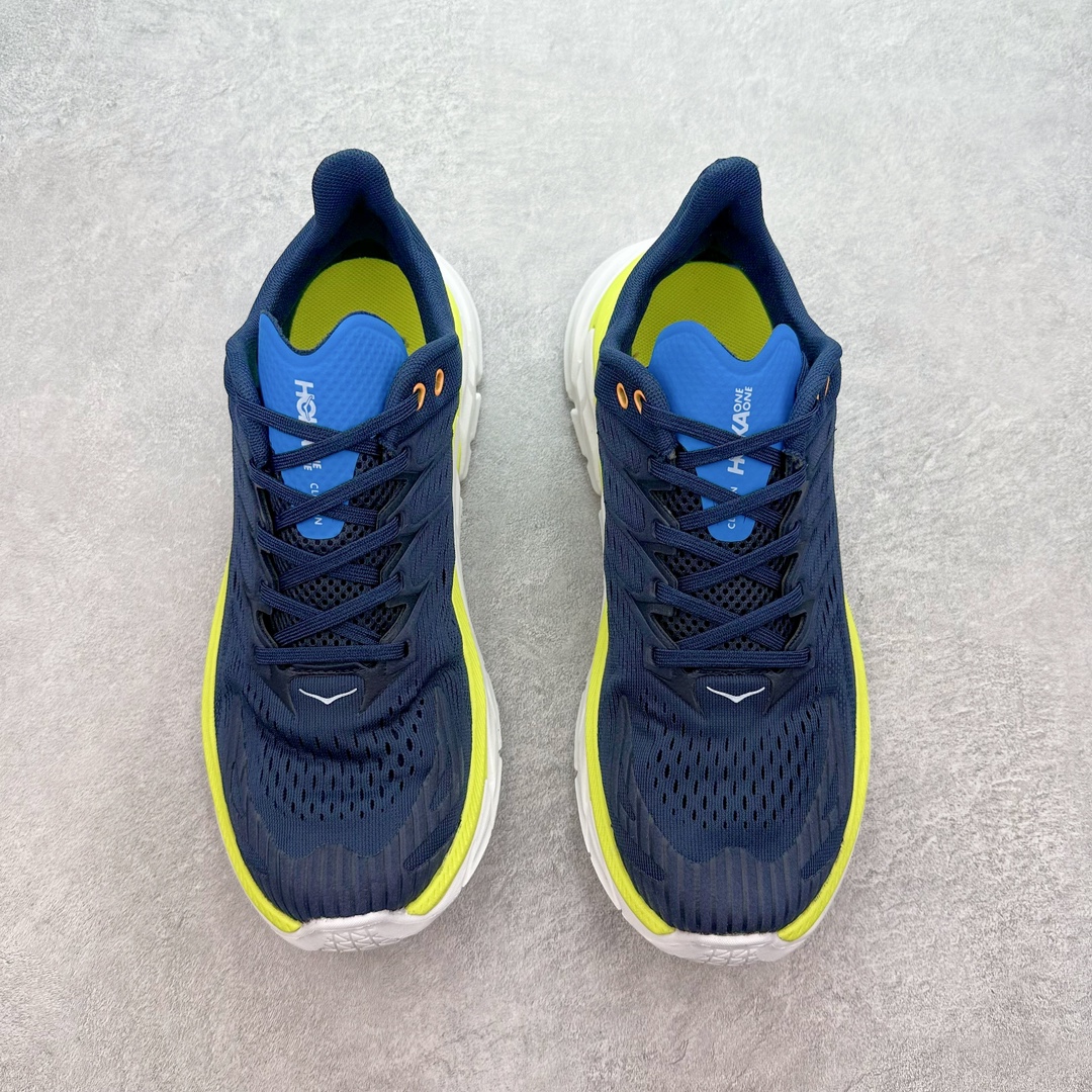 图片[2]-💰130 ＃福利特价‼HOKA ONE ONE Clifton Wide 克里夫顿8代专业性能减震公路跑步鞋 作为克利夫顿系列中的新款 克利夫顿 8提供比其前身更柔软的运动体验 基于使 Clifton 成为HOKA 穿着者入门的几何形状 重新诠释了我们超轻中底泡沫 几乎消失在脚下 屡获殊荣的Clifton特许经营中的最新产品 继续提供柔和轻巧的完美结合 Clifton 8采用更轻便 反应更灵敏的中底以及相同的骑行特性 具有流线型轮廓和由工程网眼制成的最新鞋面 SIZE：36 36.5 37.5 38 38.5 39 40 40.5 41 42 42.5 43 44 44.5 45 编码：Zby2936000-运动鞋