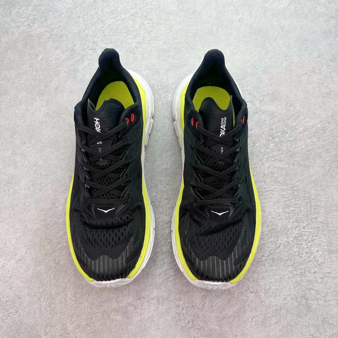 图片[2]-💰130 ＃福利特价‼HOKA ONE ONE Clifton Wide 克里夫顿8代专业性能减震公路跑步鞋 作为克利夫顿系列中的新款 克利夫顿 8提供比其前身更柔软的运动体验 基于使 Clifton 成为HOKA 穿着者入门的几何形状 重新诠释了我们超轻中底泡沫 几乎消失在脚下 屡获殊荣的Clifton特许经营中的最新产品 继续提供柔和轻巧的完美结合 Clifton 8采用更轻便 反应更灵敏的中底以及相同的骑行特性 具有流线型轮廓和由工程网眼制成的最新鞋面 SIZE：36 36.5 37.5 38 38.5 39 40 40.5 41 42 42.5 43 44 44.5 45 编码：Zby2936000-运动鞋