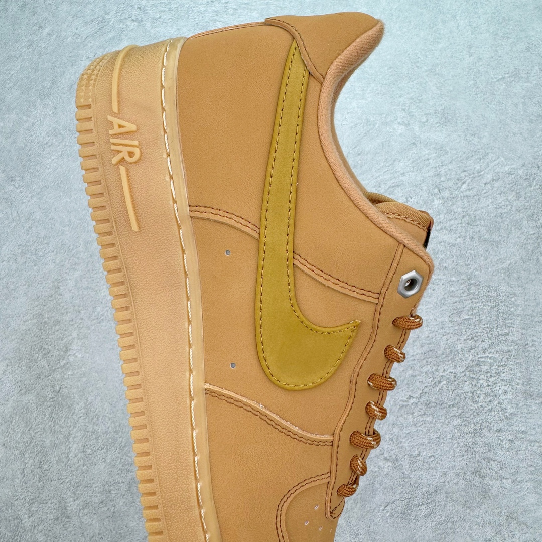 图片[6]-💰130 ＃PB福利 跑量神器‼NK Air Force 1 Low 07 LV8 \”Wheat Flax\” 空军一号低帮 小麦色 CJ9179-200 全网最具性价比版本没有之一 2022全新楦头鞋型 鱼鳞大底 历时开发三个月 清洁度完美 二维码鞋标 内置芯片及solo气垫 大底高度及其弧度依照正品 钢印 logo刺绣 鞋口弧度 鞋头长度 鞋面冲孔 鞋垫背胶及钢印 完美鞋型对比正品 每一处都是细节满满 尺码：35.5 36 36.5 37.5 38 38.5 39 40 40.5 41 42 42.5 43 44 44.5 45 46 47.5 编码：by2936000-运动鞋