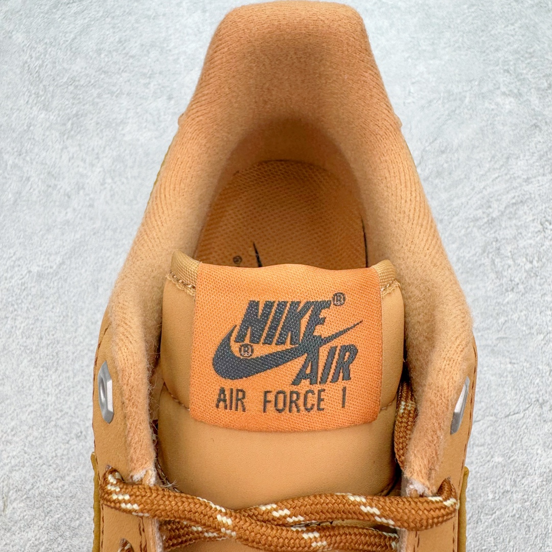 图片[15]-💰130 ＃PB福利 跑量神器‼NK Air Force 1 Low 07 LV8 \”Wheat Flax\” 空军一号低帮 小麦色 CJ9179-200 全网最具性价比版本没有之一 2022全新楦头鞋型 鱼鳞大底 历时开发三个月 清洁度完美 二维码鞋标 内置芯片及solo气垫 大底高度及其弧度依照正品 钢印 logo刺绣 鞋口弧度 鞋头长度 鞋面冲孔 鞋垫背胶及钢印 完美鞋型对比正品 每一处都是细节满满 尺码：35.5 36 36.5 37.5 38 38.5 39 40 40.5 41 42 42.5 43 44 44.5 45 46 47.5 编码：by2936000-运动鞋