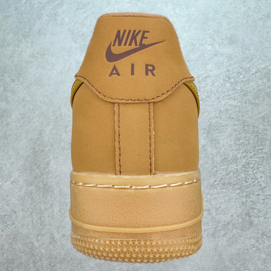 图片[8]-💰130 ＃PB福利 跑量神器‼NK Air Force 1 Low 07 LV8 \”Wheat Flax\” 空军一号低帮 小麦色 CJ9179-200 全网最具性价比版本没有之一 2022全新楦头鞋型 鱼鳞大底 历时开发三个月 清洁度完美 二维码鞋标 内置芯片及solo气垫 大底高度及其弧度依照正品 钢印 logo刺绣 鞋口弧度 鞋头长度 鞋面冲孔 鞋垫背胶及钢印 完美鞋型对比正品 每一处都是细节满满 尺码：35.5 36 36.5 37.5 38 38.5 39 40 40.5 41 42 42.5 43 44 44.5 45 46 47.5 编码：by2936000-运动鞋