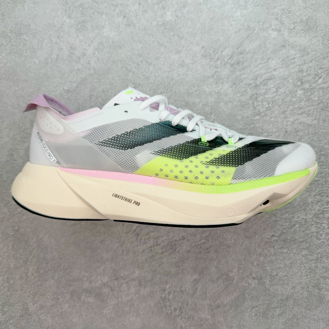 AD Adizero Boston 12 波士顿夏季透气网眼竞速跑鞋 延续爪型玻璃纤维推进系统 进化为全掌式的ENERGY RODS 2.0 从脚跟到脚趾的一体成形设计 强化整体推进力 提升速度表现 升级透气鞋面更具支撑性 利用ENGINEERED MESH技术进行不同密度织纹 强化支撑性 更使用50%以上的回收材料製成 减低塑料浪费 此外变薄的鞋舌为前掌提供更多空间 提供跑者更好的穿着感受 马牌轮胎大底耐磨性佳 大底全掌采用耐磨的Continental马牌轮胎大底 在各种环境下保有良好抓地力 货号：IG6444 尺码：36 36.5 37 38 38.5 39 40 40.5 41 42 42.5 43 44 44.5 45-选品中心