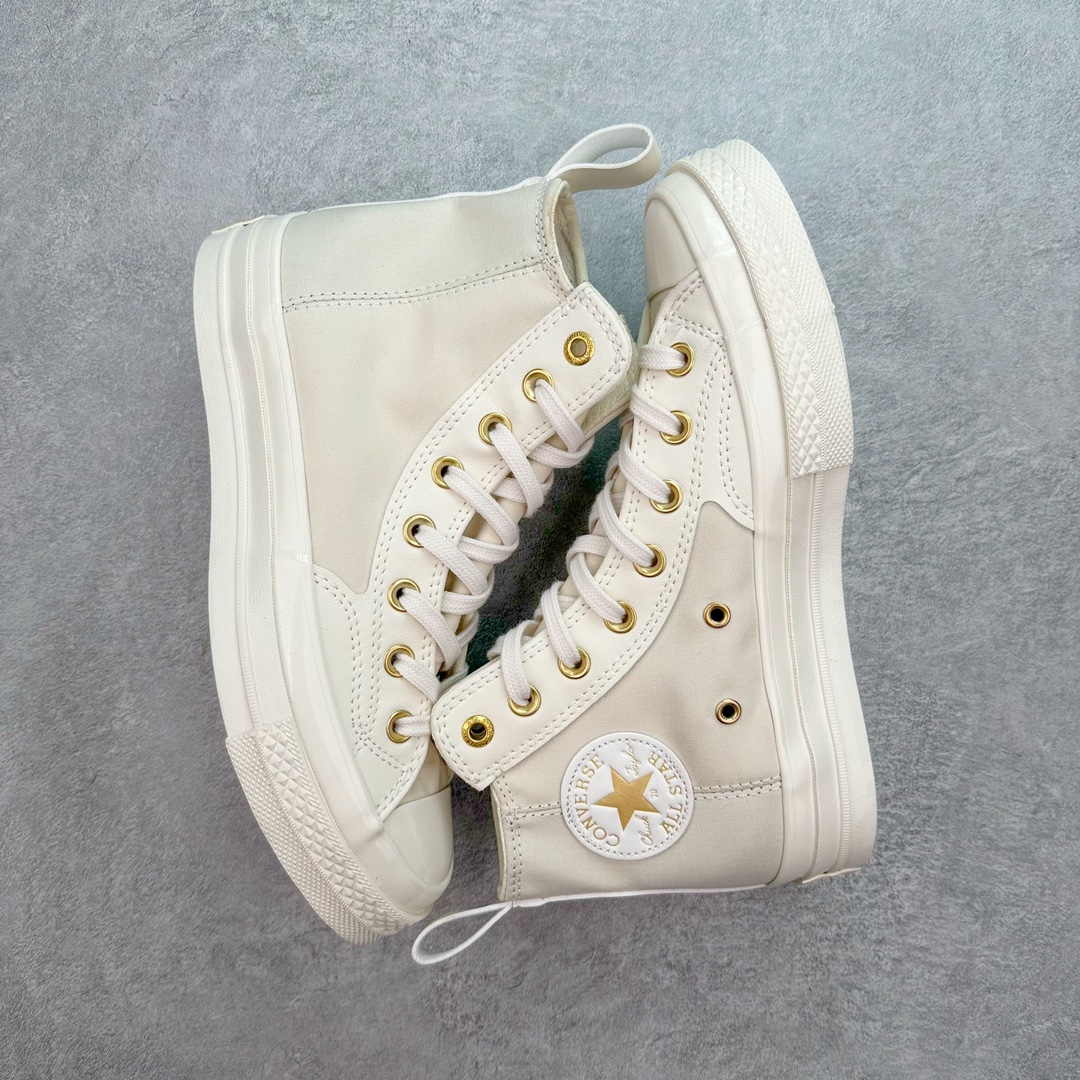 图片[3]-💰140 Converse Chuck 1970s 白金n2024第一双鞋不忍下脚的匡威奶油云朵 CONVERSE高帮奶油金标拼接n鞋身内侧及外侧和Logo都是金色拼接结构 搭配金扣让鞋子看起来没有那么单调 小白鞋很百搭 适合碎花裙和浅色牛仔裤 夏日必备 货号：A08232C 尺码：35-44（36.5 37.5 39.5 41.5 42.5） 编码：by2936010-运动鞋