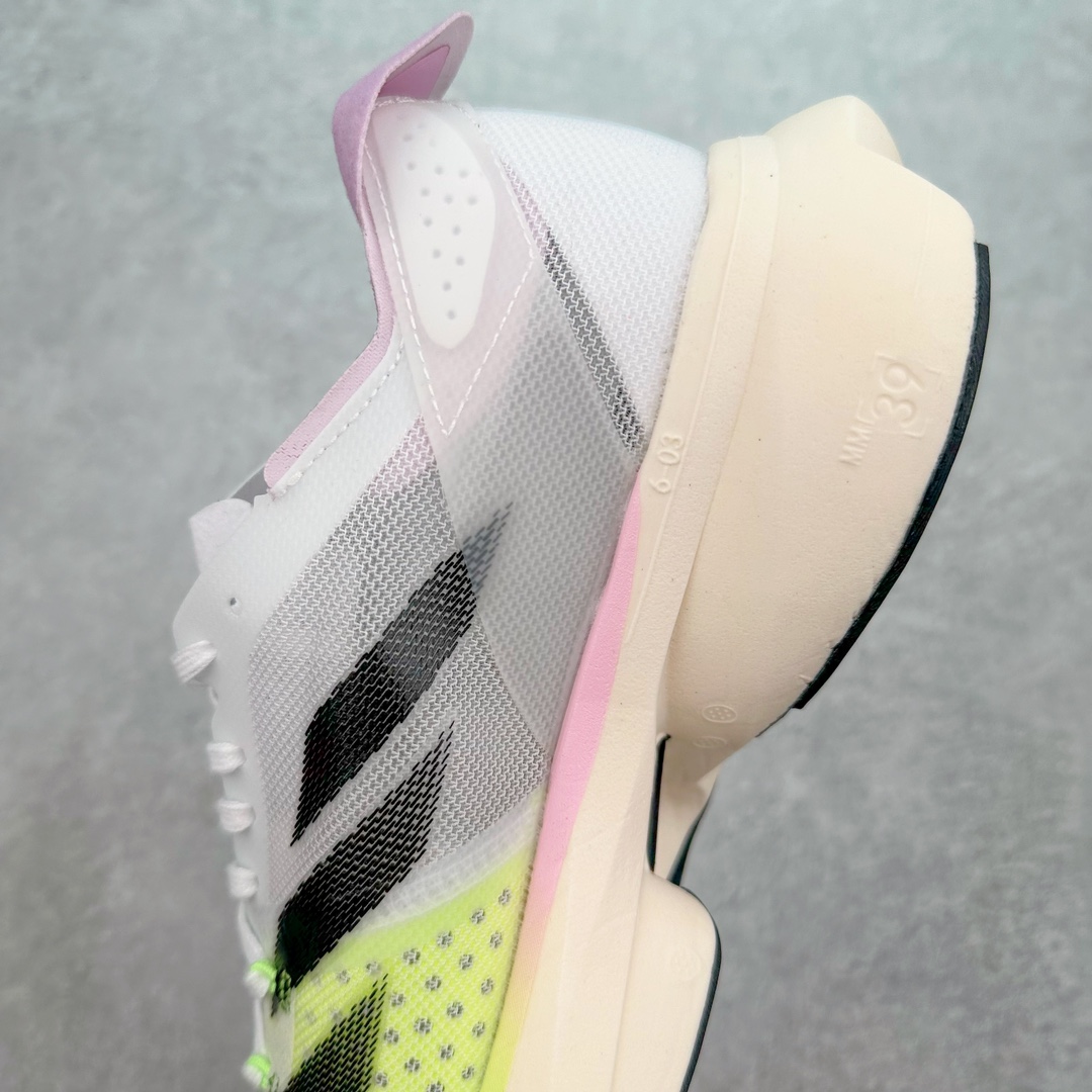 图片[7]-AD Adizero Boston 12 波士顿夏季透气网眼竞速跑鞋 延续爪型玻璃纤维推进系统 进化为全掌式的ENERGY RODS 2.0 从脚跟到脚趾的一体成形设计 强化整体推进力 提升速度表现 升级透气鞋面更具支撑性 利用ENGINEERED MESH技术进行不同密度织纹 强化支撑性 更使用50%以上的回收材料製成 减低塑料浪费 此外变薄的鞋舌为前掌提供更多空间 提供跑者更好的穿着感受 马牌轮胎大底耐磨性佳 大底全掌采用耐磨的Continental马牌轮胎大底 在各种环境下保有良好抓地力 货号：IG6444 尺码：36 36.5 37 38 38.5 39 40 40.5 41 42 42.5 43 44 44.5 45-选品中心