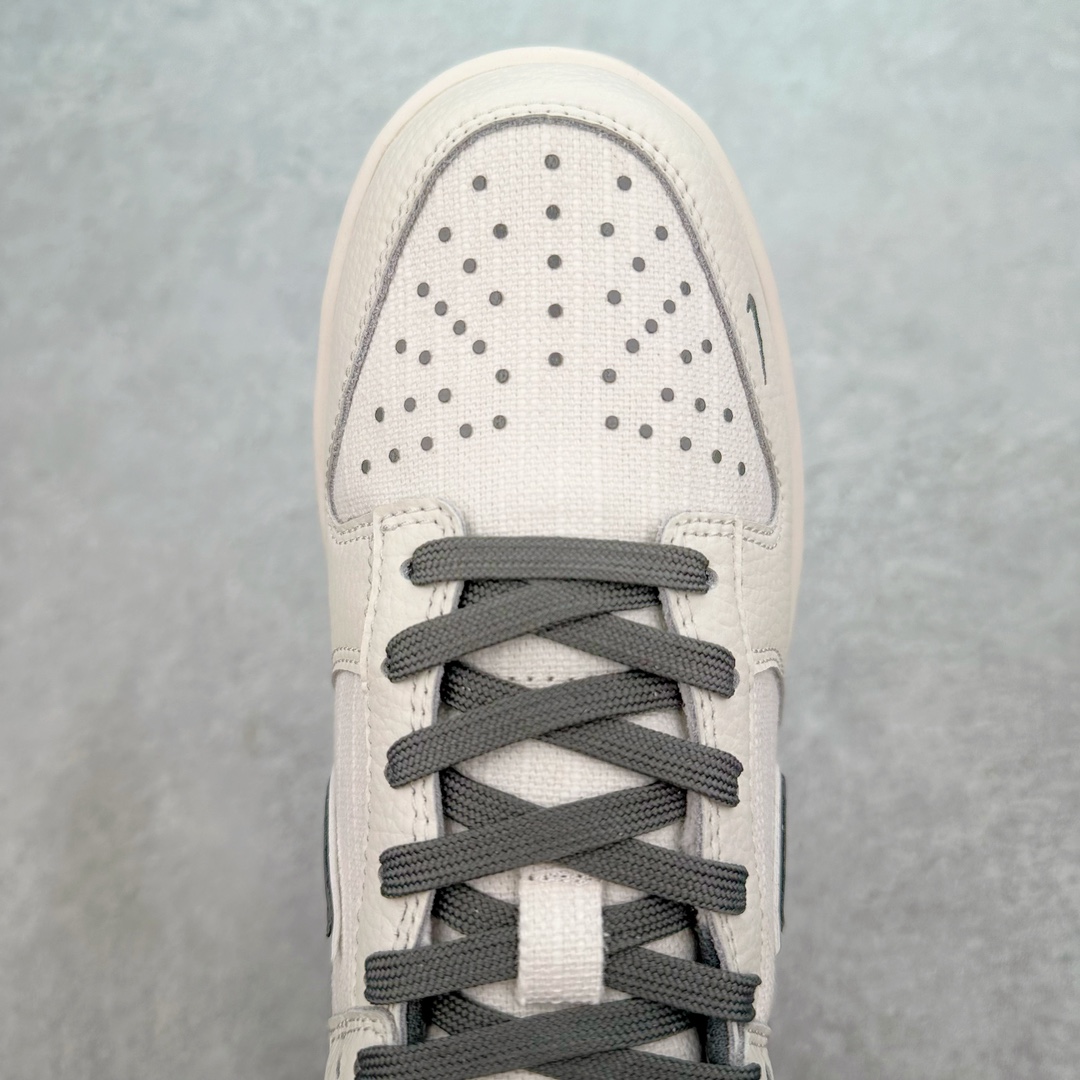 图片[4]-NK Dunk Low 定制配色 KK1888-004 大厂出品 极力推荐 原装头层材料 独家版型蒸餾加工帶來的是更好的视觉和脚感体验大厂纯原品质出货 清洁度 电绣工艺 皮料切割干净无任何毛边 细节完美 尺码：36 36.5 37.5 38 38.5 39 40 40.5 41 42 42.5 43 44 44.5 45 46 47.5-选品中心