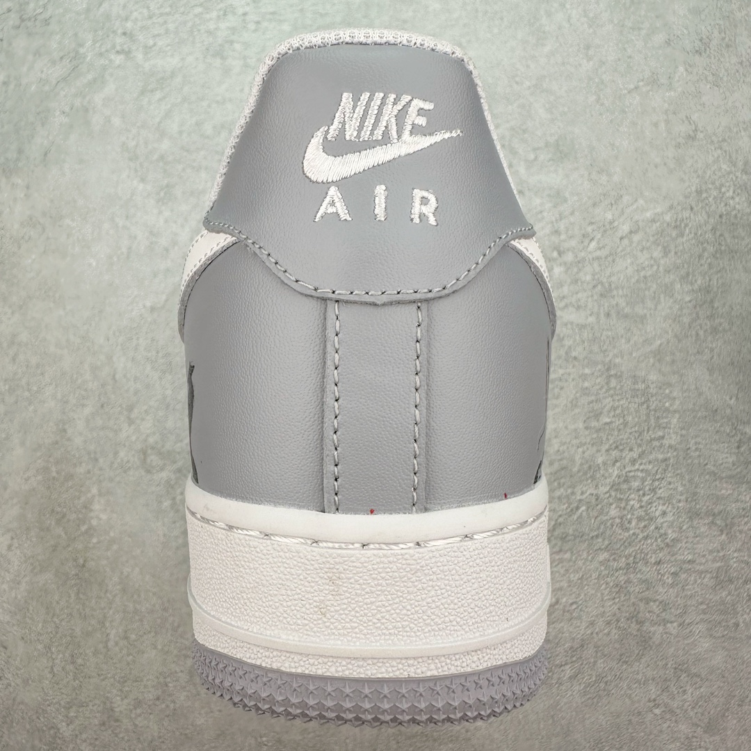 图片[8]-NK Air Force 1´07 Low 空军一号低帮百搭休闲运动板鞋 CW1888-060 柔软、弹性十足的缓震性能和出色的中底设计 横跨复古与现代的外型结合 造就出风靡全球 三十多年的Force 1 直到今天还深受青睐 尺码：36 36.5 37.5 38 38.5 39 40 40.5 41 42 42.5 43 44 44.5 45-选品中心