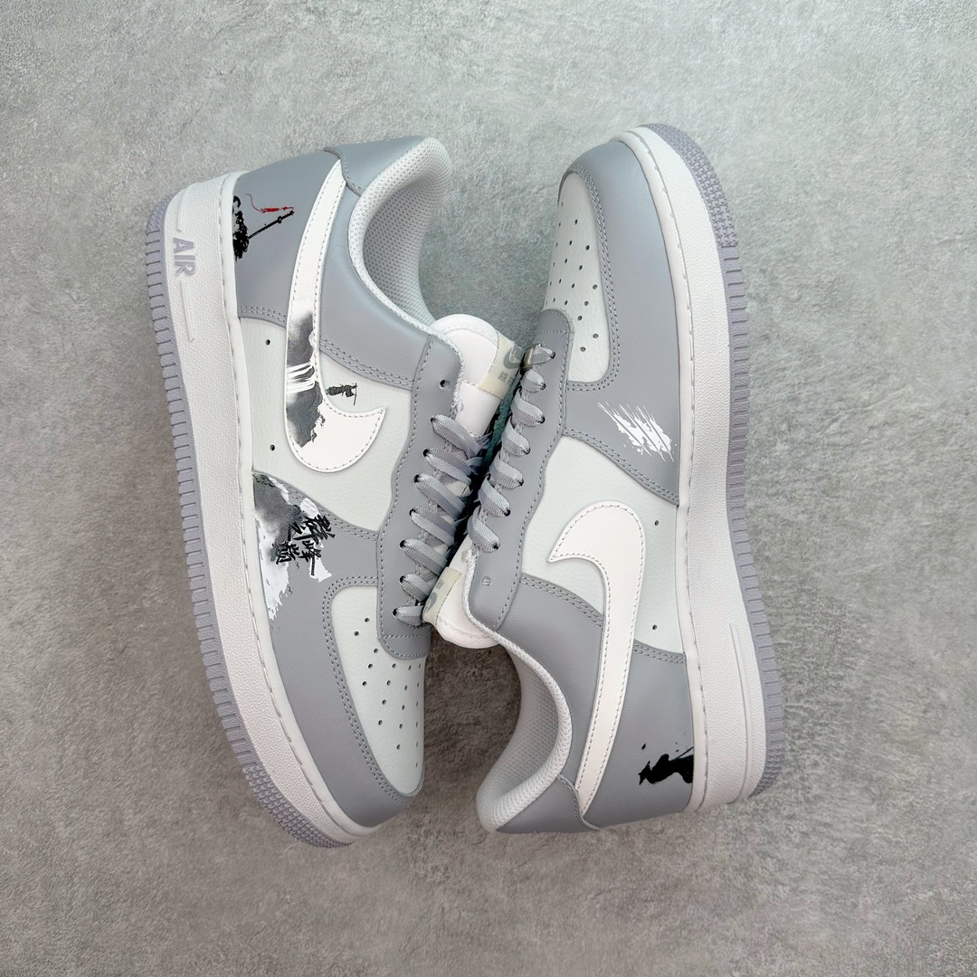 图片[3]-NK Air Force 1´07 Low 空军一号低帮百搭休闲运动板鞋 CW1888-060 柔软、弹性十足的缓震性能和出色的中底设计 横跨复古与现代的外型结合 造就出风靡全球 三十多年的Force 1 直到今天还深受青睐 尺码：36 36.5 37.5 38 38.5 39 40 40.5 41 42 42.5 43 44 44.5 45-选品中心