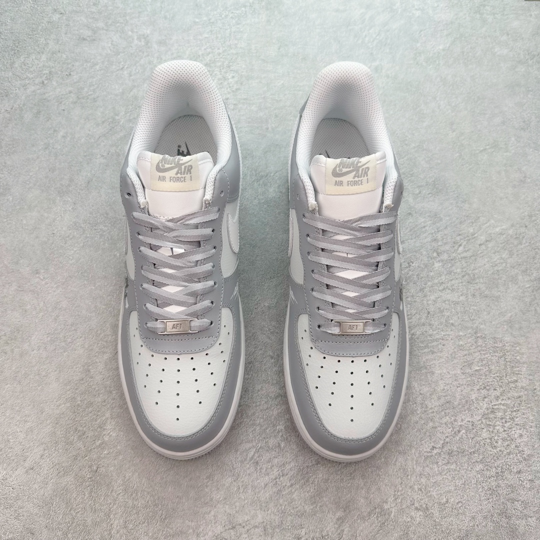 图片[2]-NK Air Force 1´07 Low 空军一号低帮百搭休闲运动板鞋 CW1888-060 柔软、弹性十足的缓震性能和出色的中底设计 横跨复古与现代的外型结合 造就出风靡全球 三十多年的Force 1 直到今天还深受青睐 尺码：36 36.5 37.5 38 38.5 39 40 40.5 41 42 42.5 43 44 44.5 45-选品中心