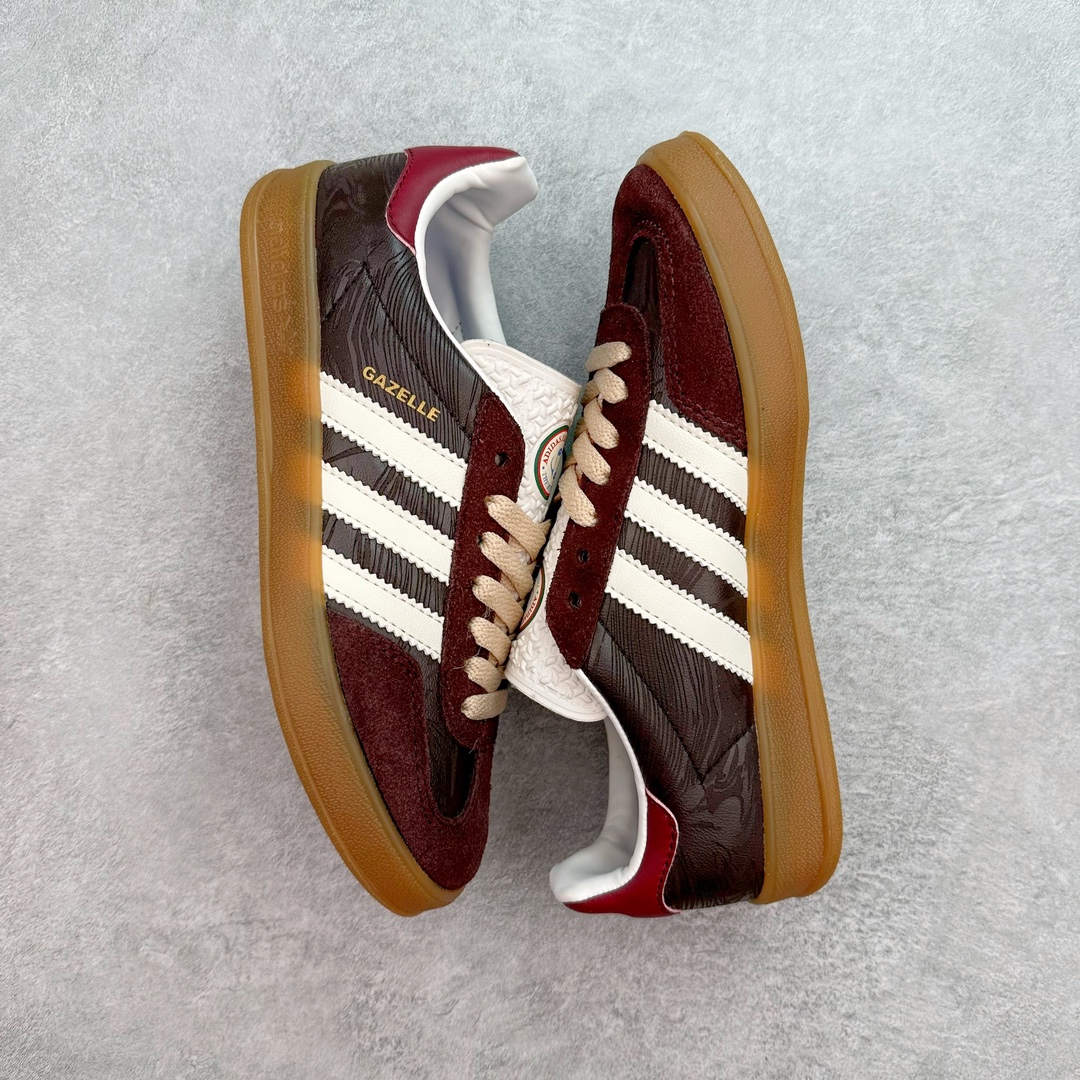 图片[3]-💰170 AD Gazelle Indoor Trainers 羚羊内训系列低帮复古百搭休闲运动德训风板鞋 JP5671 90年代经典的复刻版！自60年代以足球训练鞋面世以来,Gazelle就以其经典设计席卷全球。1991年版本的复刻,再造经典Gazelle。采用皮革打造,搭配浊色细节,让这款经典更加简约。尺码：36 36⅔ 37⅓ 38 38⅔ 39⅓ 40 40⅔ 41⅓ 42 42⅔ 43⅓ 44 45 编码：Fby2936040-运动鞋