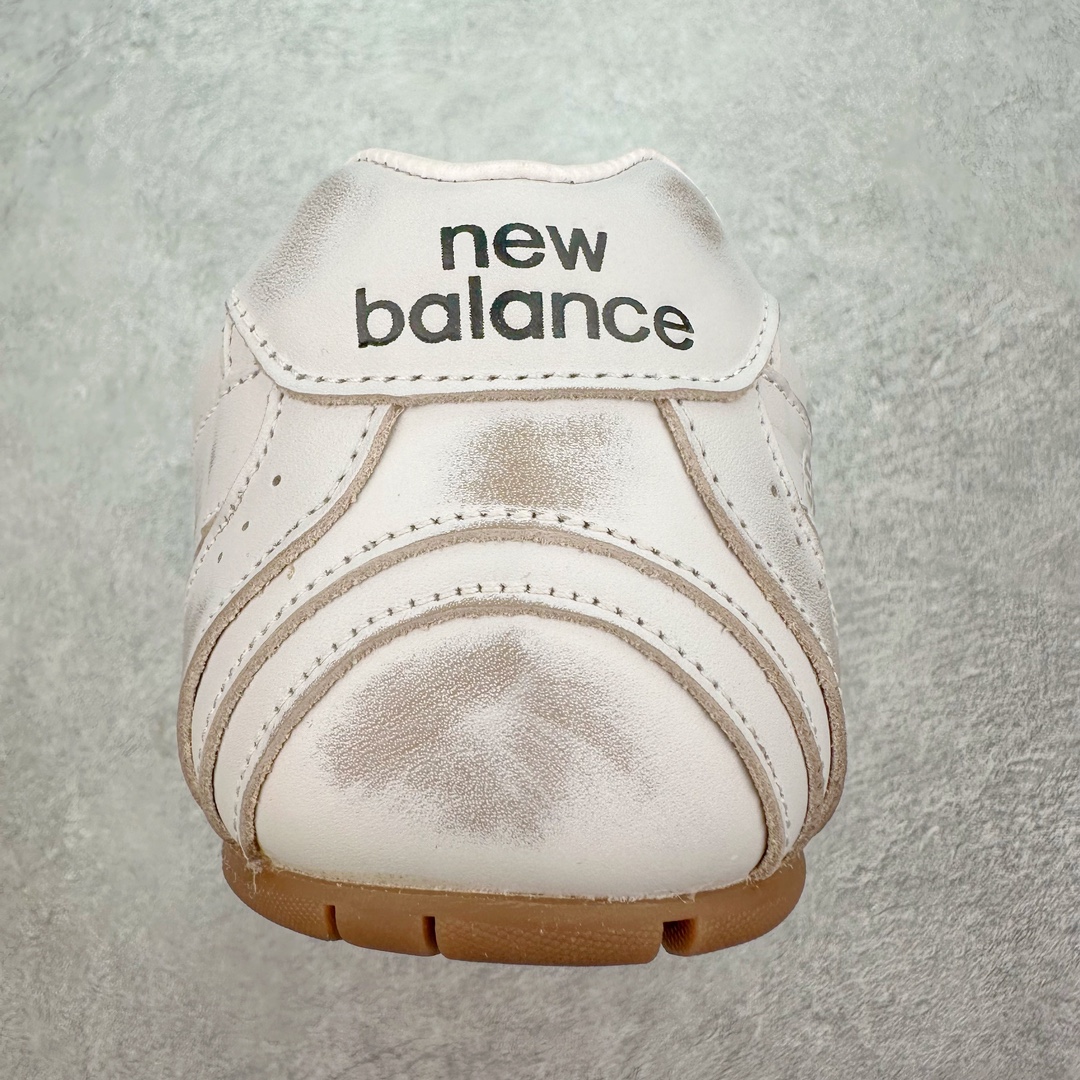 图片[8]-💰320 ＃莞产 Miumiu x New Balance NB530 新百伦缪缪联名款复古运动鞋 全套原楦原纸板原厂数据开发 原厂三文治网纱 原装进口羊皮加羊反绒正确绒感卡色 正确中底拉帮中底纸板满印细节 冲裁组合 匠心打造 耗时两个月开发完成 工艺极其复杂难度可想而知 新开独立私模大底 全网唯一正确私模大底 高端零售专供产物 这双变奏版本的530 SL 有着抢眼的双鞋带系统 以撞色的拼接感带出不同以往的风格 同时透过网眼面料与麂皮呈现复古质地 除了极为受到欢迎的棕色调之外 还推出了轻盈的裸白色系 而双方的联名徽标则展现在鞋舌以及内里衬底之上 搭配棉质和皮革的双重鞋带设计呈现出不俗的质感 此番的一大亮点就是将原来的ABZORB 鞋底更换为超薄外底 诠释Y2K风造型 鞋舌上的\”Miu Miu\”和\”NB\”Logo彰显联名身份 整双鞋带来浓浓的复古氛围 尺码：36 37 37.5 38 38.5 39.5 40 40.5 41.5 42 42.5 43 44 44.5 45 编码：Fby3930690-运动鞋