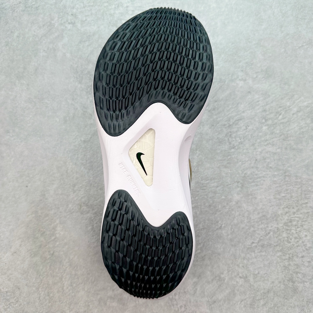 图片[9]-＃特价福利 NK Zoom Fly 5 飞行5代马拉松系列低帮透气休闲运动慢跑鞋 NK旗下跑鞋阵容持续迎来新成员 今回正式登场的鞋型为 Zoom Fly 5 全鞋大量采用回收材料制成 鞋面搭载创新 Flyknit 技术打造的编织网眼 同时考量了舒适、性能与可持续性 采用大型 ZoomX 中底与 Swoosh 徽标注入等变化 鞋侧还有「Push Limits + Break Barriers」字样叙述 尺码：36 36.5 37.5 38 38.5 39 40 40.5 41 42 42.5 43 44 44.5 45-选品中心