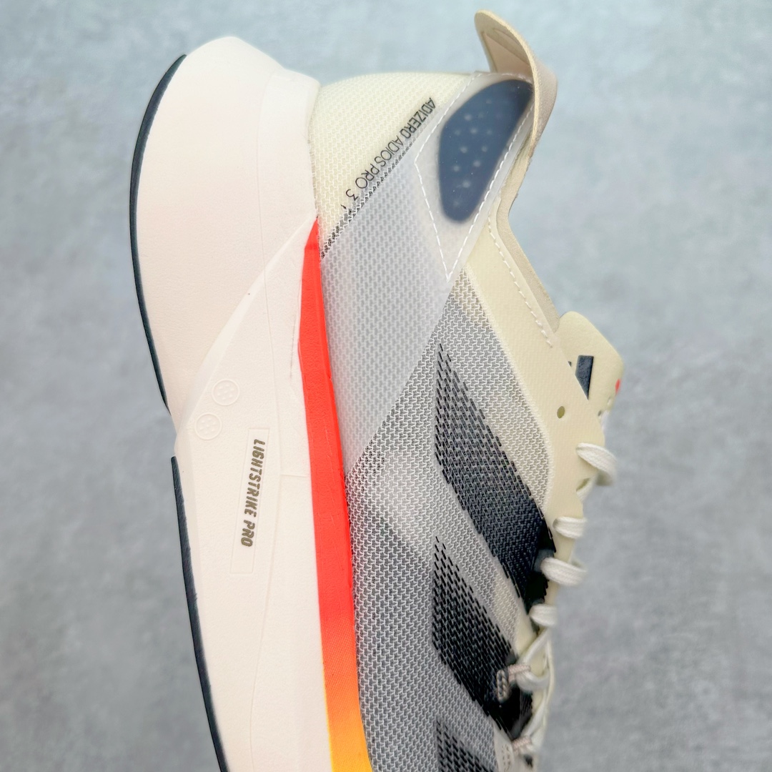 图片[6]-AD Adizero Boston 12 波士顿夏季透气网眼竞速跑鞋 延续爪型玻璃纤维推进系统 进化为全掌式的ENERGY RODS 2.0 从脚跟到脚趾的一体成形设计 强化整体推进力 提升速度表现 升级透气鞋面更具支撑性 利用ENGINEERED MESH技术进行不同密度织纹 强化支撑性 更使用50%以上的回收材料製成 减低塑料浪费 此外变薄的鞋舌为前掌提供更多空间 提供跑者更好的穿着感受 马牌轮胎大底耐磨性佳 大底全掌采用耐磨的Continental马牌轮胎大底 在各种环境下保有良好抓地力 货号：IG6442 尺码：36 36.5 37 38 38.5 39 40 40.5 41 42 42.5 43 44 44.5 45-选品中心