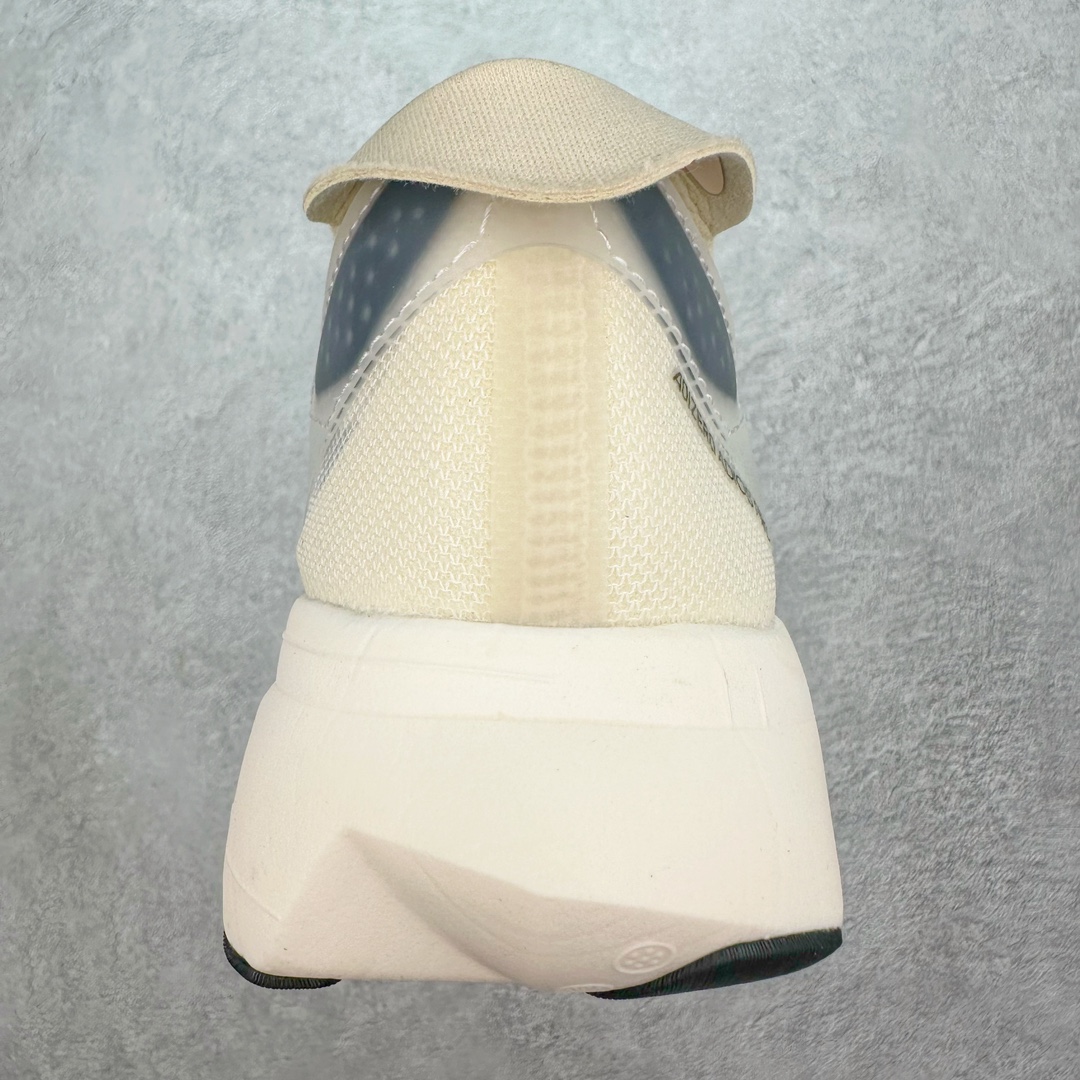 图片[8]-AD Adizero Boston 12 波士顿夏季透气网眼竞速跑鞋 延续爪型玻璃纤维推进系统 进化为全掌式的ENERGY RODS 2.0 从脚跟到脚趾的一体成形设计 强化整体推进力 提升速度表现 升级透气鞋面更具支撑性 利用ENGINEERED MESH技术进行不同密度织纹 强化支撑性 更使用50%以上的回收材料製成 减低塑料浪费 此外变薄的鞋舌为前掌提供更多空间 提供跑者更好的穿着感受 马牌轮胎大底耐磨性佳 大底全掌采用耐磨的Continental马牌轮胎大底 在各种环境下保有良好抓地力 货号：IG6442 尺码：36 36.5 37 38 38.5 39 40 40.5 41 42 42.5 43 44 44.5 45-选品中心