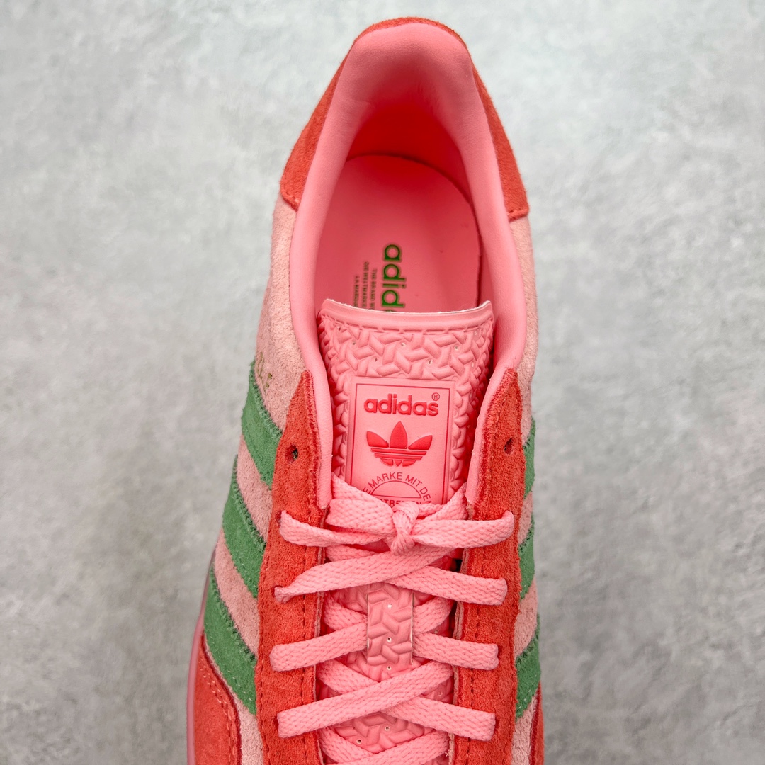 图片[5]-＃MF AD Original Gazelle Indoor Trainers 瞪羚室内鞋系列低帮复古百搭休闲运动德训风板鞋 IG6782 高端零售特供批次 原厂定制长毛翻毛皮组合环保纤维革鞋面材质 内置环保海玻璃鞋垫 外置RB橡胶大底 产品品控稳定性领先行业 原厂全套原楦原纸板冲刀磨具开发 原厂皮料加持 原厂港宝加持定型后跟R度完美 将复古进行到底 简约流畅 三十年不变经典 这款Gazelle运动鞋 无论面料、配色、质感或设计 都只在重现其1991年原款的经典 皮革鞋面 撞色三条纹和鞋跟标的设计 力求呈现90年代的经典复古风潮 Samba火热的同时 也带动了其它的复古鞋型 Gazelle便是其中一只 Gazelle Indoor拥有包边更宽的T字型鞋头 更好的保护运动员的前掌 浓浓的复古氛围感 非常适合现在流行的Cleanfit风格 尺码：35.5 36 36⅔ 37⅓ 38 38⅔ 39⅓ 40 40⅔ 41⅓ 42 42⅔ 43⅓ 44 44⅔ 45-选品中心