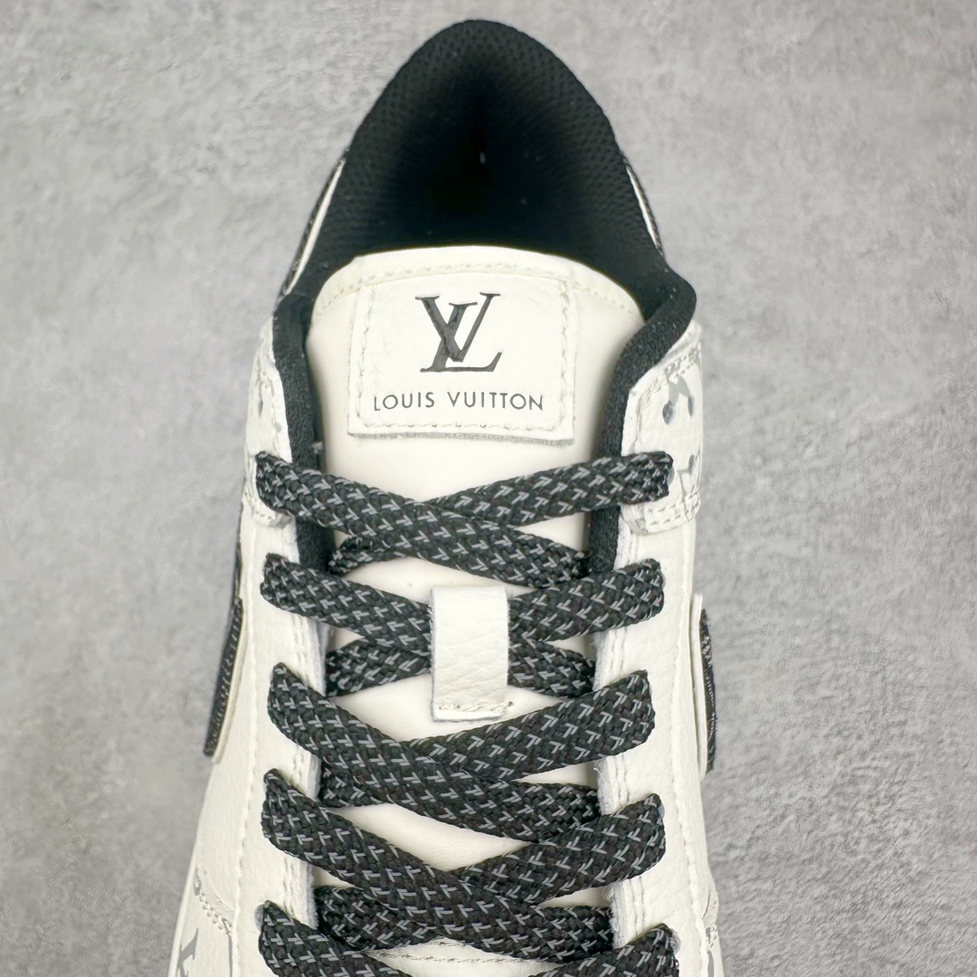 图片[5]-NK Dunk Low 定制配色 FC1688-130 大厂出品 极力推荐 原装头层材料 独家版型蒸餾加工帶來的是更好的视觉和脚感体验大厂纯原品质出货 清洁度 电绣工艺 皮料切割干净无任何毛边 细节完美 尺码：36 36.5 37.5 38 38.5 39 40 40.5 41 42 42.5 43 44 44.5 45 46 47.5-选品中心