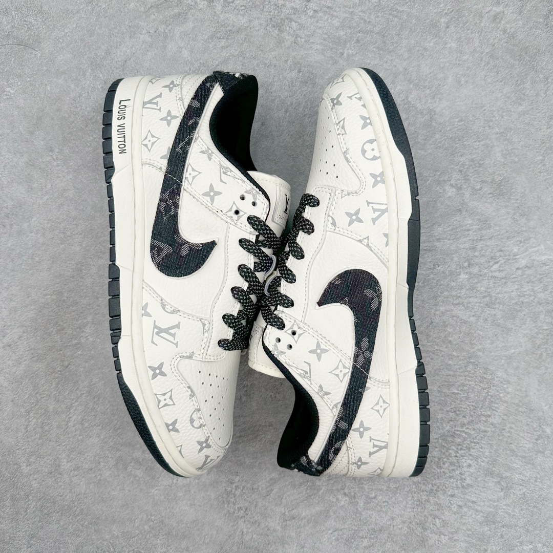 图片[3]-NK Dunk Low 定制配色 FC1688-130 大厂出品 极力推荐 原装头层材料 独家版型蒸餾加工帶來的是更好的视觉和脚感体验大厂纯原品质出货 清洁度 电绣工艺 皮料切割干净无任何毛边 细节完美 尺码：36 36.5 37.5 38 38.5 39 40 40.5 41 42 42.5 43 44 44.5 45 46 47.5-选品中心