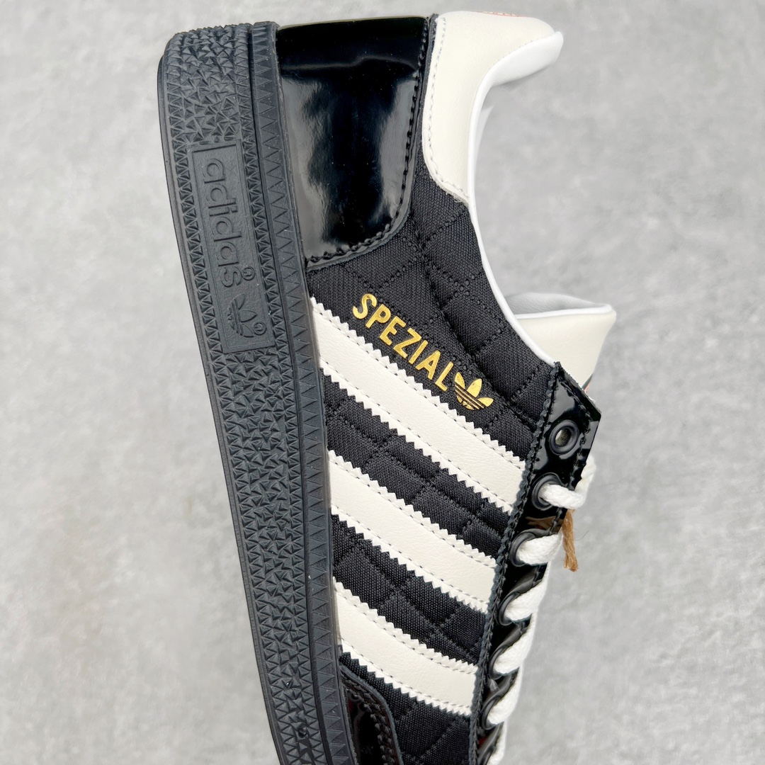 图片[6]-💰150 ＃MF AD Original Gazelle Indoor Trainers 瞪羚室内鞋系列低帮复古百搭休闲运动德训风板鞋 JP5669 高端零售特供批次 原厂定制长毛翻毛皮组合环保纤维革鞋面材质 内置环保海玻璃鞋垫 外置RB橡胶大底 产品品控稳定性领先行业 原厂全套原楦原纸板冲刀磨具开发 原厂皮料加持 原厂港宝加持定型后跟R度完美 将复古进行到底 简约流畅 三十年不变经典 这款Gazelle运动鞋 无论面料、配色、质感或设计 都只在重现其1991年原款的经典 皮革鞋面 撞色三条纹和鞋跟标的设计 力求呈现90年代的经典复古风潮 Samba火热的同时 也带动了其它的复古鞋型 Gazelle便是其中一只 Gazelle Indoor拥有包边更宽的T字型鞋头 更好的保护运动员的前掌 浓浓的复古氛围感 非常适合现在流行的Cleanfit风格 尺码：35.5 36 36⅔ 37⅓ 38 38⅔ 39⅓ 40 40⅔ 41⅓ 42 42⅔ 43⅓ 44 44⅔ 45 编码：by2936020-运动鞋