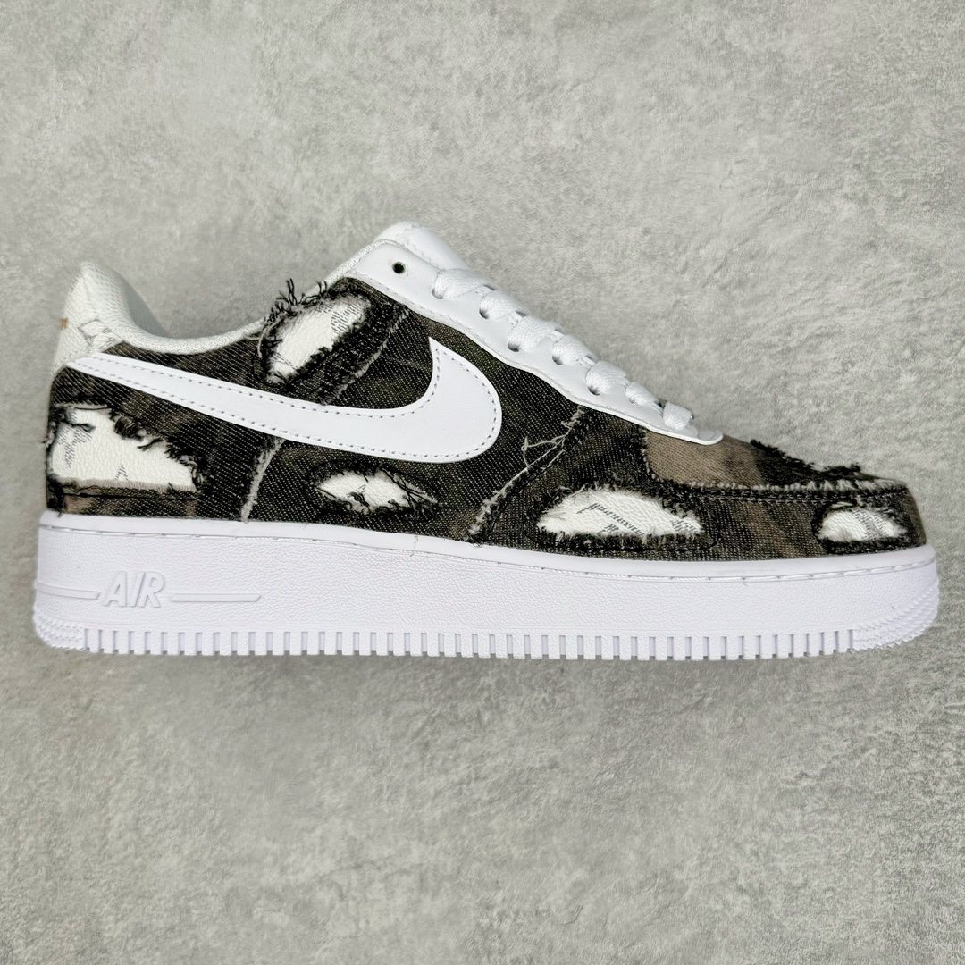 💰200 NK Air Force 1´07 Low 空军一号低帮百搭休闲运动板鞋 CH8065-001 柔软、弹性十足的缓震性能和出色的中底设计 横跨复古与现代的外型结合 造就出风靡全球 三十多年的Force 1 直到今天还深受青睐 SIZE：36 36.5 37.5 38 38.5 39 40 40.5 41 42 42.5 43 44 44.5 45 编码：Tby2936070-运动鞋