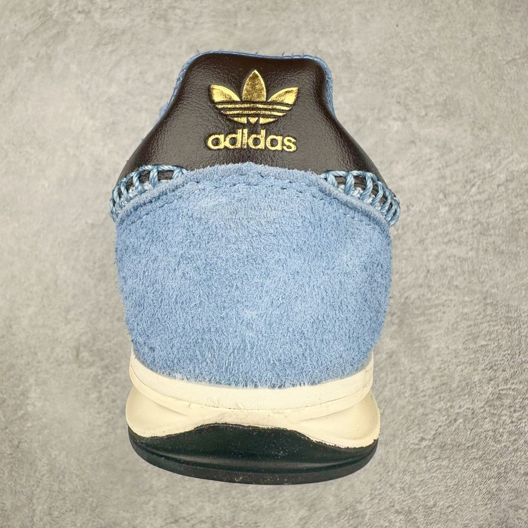 图片[8]-💰170 Wales Bonner X adidas Originals SL76 联名蓝色 IH3262 Wales Bonner 与 adidas Originals 的联乘系列再次掀起时尚热潮，而其中的 SL76 鞋款更是成为了焦点。相比无鞋盖的Samba，SL76更能俘获我的青睐 这款鞋不仅是对1972年慕尼黑奥运会上经典跑鞋SL72的致敬，更是将怀旧风情与现代设计完美融合。修长的鞋型、针织网层鞋身与绒面板料的交汇，都展现了其精湛的工艺与独特品味。皮革材质的标志三条杠点缀与中底一抹白色腰线，更是为其增添了几分复古奢华的气息。D形环扣的巧妙设计，为鞋带增添了趣味性，同时也提升了鞋款的实用性。鞋底采用EVA材质，不仅增加了鞋款的高度，还提供了更好的缓震性能。齿纹橡胶外底则保证了鞋款的抓地力和耐磨性，让穿着者在运动时更加稳定、安全。SIZE：36 36.5 37.5 38 38.5 39 40 40.5 41 42 42.5 43 44 44.5 45 编码：Fby2936040-运动鞋