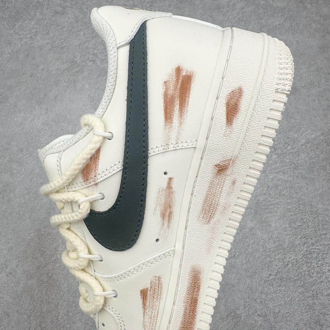 图片[7]-💰240 NK Air Force 1´07 Low 空军一号低帮百搭休闲运动板鞋 CX6951-153 柔软、弹性十足的缓震性能和出色的中底设计 横跨复古与现代的外型结合 造就出风靡全球 三十多年的Force 1 直到今天还深受青睐 SIZE：36 36.5 37.5 38 38.5 39 40 40.5 41 42 42.5 43 44 44.5 45 编码：Mby3936010-运动鞋