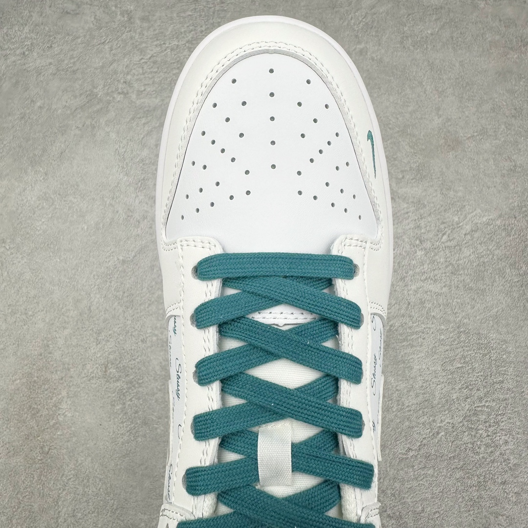 图片[4]-NK Dunk Low 定制配色 XX2025-808 大厂出品 极力推荐 原装头层材料 独家版型蒸餾加工帶來的是更好的视觉和脚感体验大厂纯原品质出货 清洁度 电绣工艺 皮料切割干净无任何毛边 细节完美 尺码：36 36.5 37.5 38 38.5 39 40 40.5 41 42 42.5 43 44 44.5 45 46 47.5-选品中心