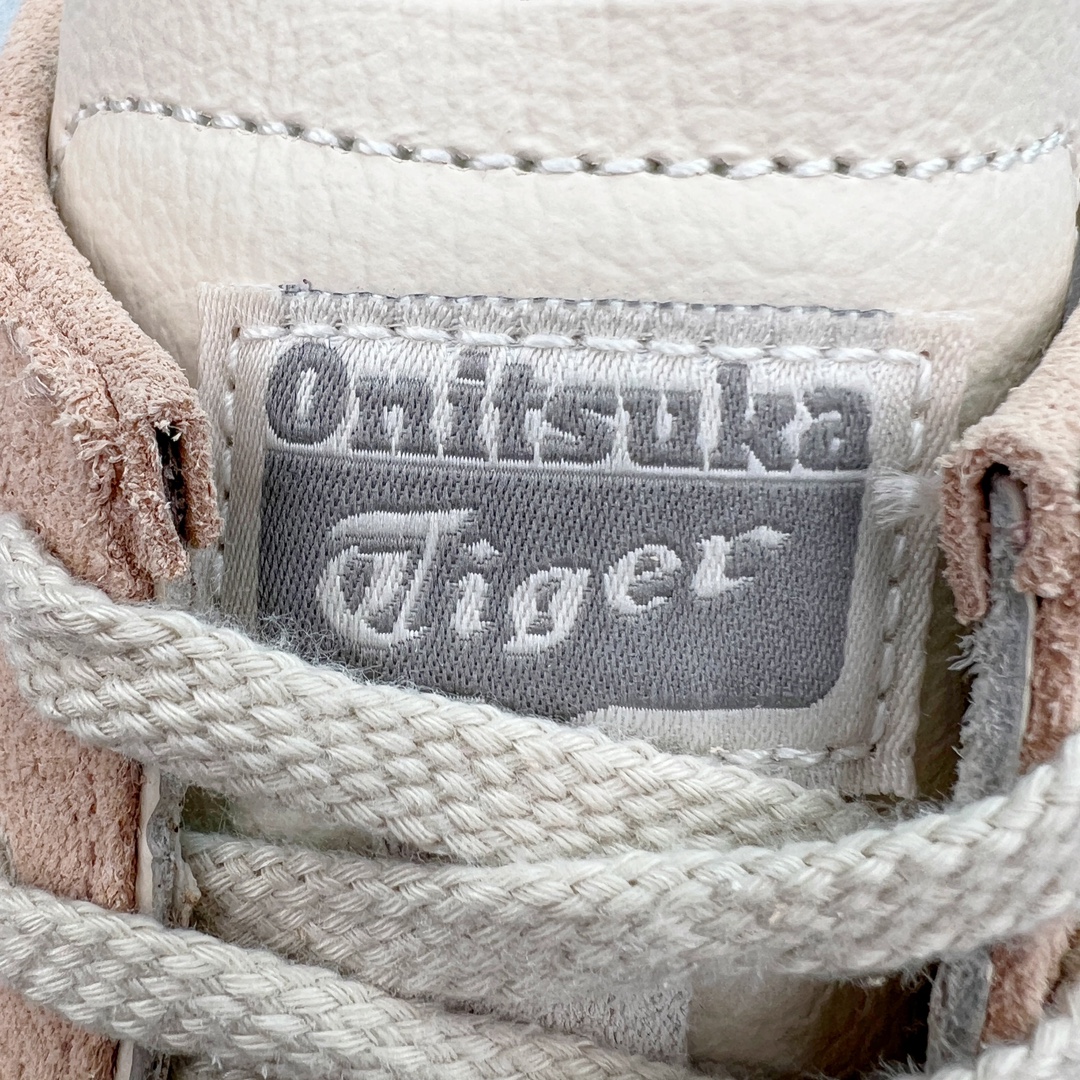 图片[14]-💰160 ＃HK纯原 Asics Onitsuka Tiger MEXICO 66 亚瑟士鬼冢虎复古经典板鞋 市场最强版本 头层小羊皮加持 海外订单工厂出品 超成熟稳定的做工品控 原装全套纸板楦头开发 原汁原味 完美呈现版型 私模正确鞋底咬花纹路 一比一鞋头弧度高度鞋身弧度 绝不口嗨 细节品控鞋型随意秒杀市面 原档咬花纹路私模大底 一个单元有六个三角形 总体形拼接呈现花瓣状 官方四联吊牌 原装Ortholite轻量化鞋垫 原盒原配 质保卡 说明书 钢印防尘纸  纸板中底带钢印 乳胶组合鞋垫 支持全方位的对比专柜 产品从款式颜色造型上体现出追求舒适和细节的完美 鞋类更是推崇手工制作的严谨与完美 融舒适性与可穿性的设计风格 注重细节的完美和别致魅力 既保持稳重 又不失轻松的时尚感 尺码：36 37 37.5 38 39 39.5 40 40.5 41.5 42 42.5 43.5 44 45 46 编码：by2936030-运动鞋