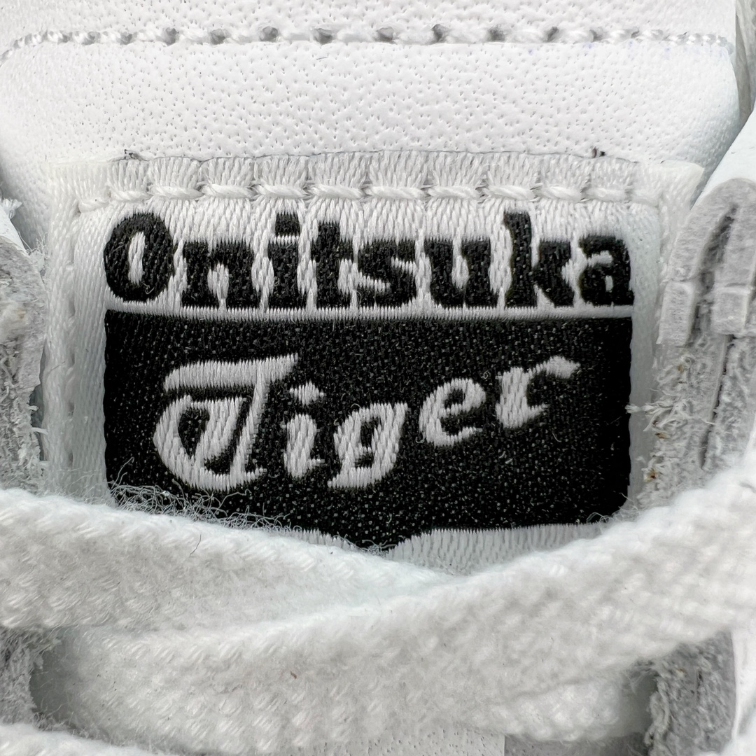 图片[13]-💰160 ＃HK纯原 Asics Onitsuka Tiger MEXICO 66 亚瑟士鬼冢虎复古经典板鞋 市场最强版本 头层小羊皮加持 海外订单工厂出品 超成熟稳定的做工品控 原装全套纸板楦头开发 原汁原味 完美呈现版型 私模正确鞋底咬花纹路 一比一鞋头弧度高度鞋身弧度 绝不口嗨 细节品控鞋型随意秒杀市面 原档咬花纹路私模大底 一个单元有六个三角形 总体形拼接呈现花瓣状 官方四联吊牌 原装Ortholite轻量化鞋垫 原盒原配 质保卡 说明书 钢印防尘纸  纸板中底带钢印 乳胶组合鞋垫 支持全方位的对比专柜 产品从款式颜色造型上体现出追求舒适和细节的完美 鞋类更是推崇手工制作的严谨与完美 融舒适性与可穿性的设计风格 注重细节的完美和别致魅力 既保持稳重 又不失轻松的时尚感 尺码：36 37 37.5 38 39 39.5 40 40.5 41.5 42 42.5 43.5 44 45 46 编码：by2936030-运动鞋