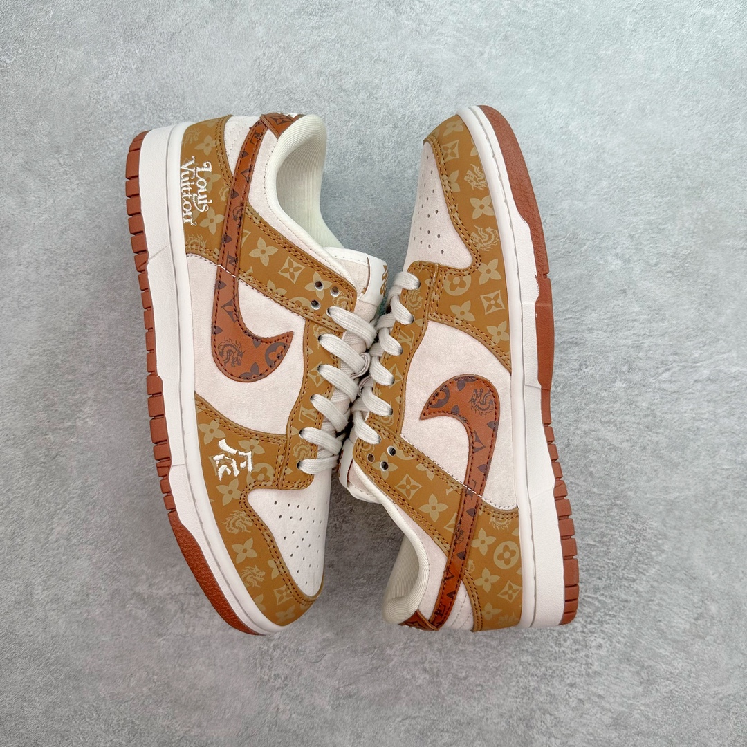 图片[3]-NK Dunk Low 定制配色 FC1688-184 大厂出品 极力推荐 原装头层材料 独家版型蒸餾加工帶來的是更好的视觉和脚感体验大厂纯原品质出货 清洁度 电绣工艺 皮料切割干净无任何毛边 细节完美 尺码：36 36.5 37.5 38 38.5 39 40 40.5 41 42 42.5 43 44 44.5 45 46 47.5-选品中心