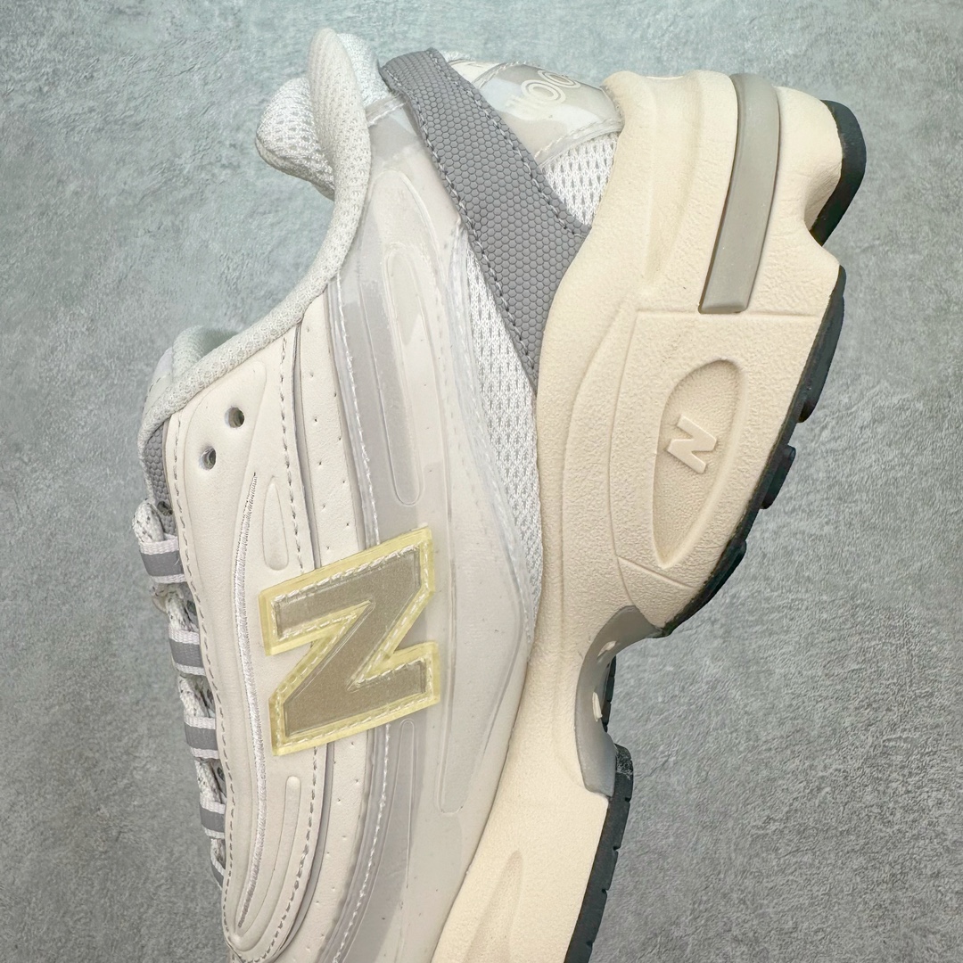 图片[7]-💰180 NB新百伦New Balance M1000 系列低帮复古老爹风休闲运动慢跑鞋 据悉，New Balance的复古鞋型M1000系列将在2024年正式回归。而自家美产创意总监Teddy Santis的AIMÉ LEON DORE也将率先推出联名1000撑撑场子，鞋款预计将在今年正式发布。New Balance1000系列作为NB最高端的鞋型，诞生于1999年，一度成为当年的热门鞋型，神似Nike Air Max95，现在看来也是一双符合潮流趋势的复古老爹鞋型。此番Teddy Santis亲自操刀，将丰富的配色和升级材质于复古的1000鞋型结合，鞋身采用米色、绿色和粉色的搭配。\”N\”字Logo也以全新的设计呈现，以1000标志性的网布和皮革材质打造，带来全新的视觉体验。后续ALD和New Balance1000的联名还将推出纯白配色，具体颜值还要等更多实物图的释出。AIMÉ LEON DORE和New Balance的多次联名一直有着超高的人气，无论是550还是1906R都有着不低的溢价，预计此番颜值不错的全新1000也会有着较高的人气。尺码：36 37 37.5 38 38.5 39.5 40 40.5 41.5 42 42.5 43 44 44.5 45 编码：Cby2936050-运动鞋