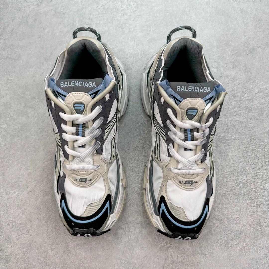 图片[2]-💰450 ＃VG零售版 BALENCIAGA Runner Sneaker 巴黎世家七代慢跑系列低帮复古野跑潮流运动鞋老爹鞋 尼龙和网布材质 磨损效果 鞋头边缘印有尺码 背面浮印尺码 外侧印有跑者徽标 鞋舌刺绣 Balenciaga 品牌标识 鞋跟背面 Balenciaga品牌标识 材质采用65%聚氨酯、35%聚酯纤维 全新 Runner 鞋型轮廓借鉴于 2000 年初的复古线条 搭载大网眼面料制成鞋面基础，由粉色、白色尼龍与橡胶质地覆盖鞋面诠释线条感 当中透过几道手缝线与折损痕更是精准的掌握历经时间淬炼的破旧痕迹 延续其手法至鞋领、鞋跟、鞋带、中底等部分均饰有破损及脏污之貌 尤其是鞋领处与鞋带孔眼条更是采用不规则做旧技术将内容物泡棉随机露出 尺码：35 36 37 38 39 40 41 42 43 44 45 46 编码：by5936020-运动鞋