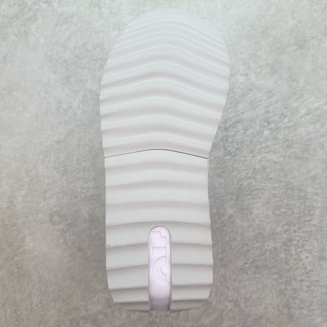 图片[9]-＃福利特价 NK Air Max Dawn 黎明系列低帮气垫百搭休闲运动慢跑鞋 采用柔软翻毛皮和透气梭织材料打造利落鞋面 中底和鞋跟融入现代感线条设计 兼具复古风格与时尚魅力 尽显运动风范 鞋底加入 Air 缓震配置巧搭柔软泡绵 塑就非凡舒适感受 穿上 Air Max Dawn 运动鞋 打造出众造型 迎接美好的一天 尺码：36 36.5 37.5 38 38.5 39 40 40.5 41 42 42.5 43 44 44.5 45-选品中心