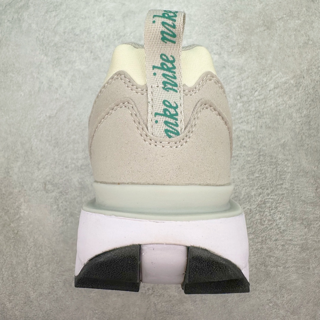 图片[8]-＃福利特价 NK Air Max Dawn 黎明系列低帮气垫百搭休闲运动慢跑鞋 采用柔软翻毛皮和透气梭织材料打造利落鞋面 中底和鞋跟融入现代感线条设计 兼具复古风格与时尚魅力 尽显运动风范 鞋底加入 Air 缓震配置巧搭柔软泡绵 塑就非凡舒适感受 穿上 Air Max Dawn 运动鞋 打造出众造型 迎接美好的一天 尺码：36 36.5 37.5 38 38.5 39 40 40.5 41 42 42.5 43 44 44.5 45-选品中心