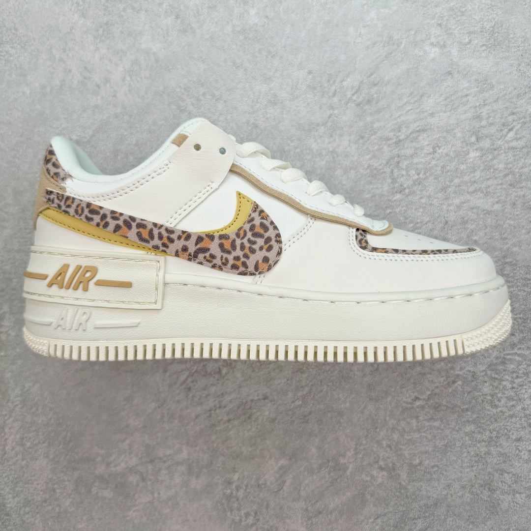 图片[9]-💰150 NK WMNS Air Force 1 Shadow 全新少女系解构主义设计 空军一号马卡龙板鞋 鞋款以“双重swoosh标志叠加”为特色，在细节上呈现多层次的设计。以大胆的设计手法，重新演绎这些非凡而鲜明的经典元素，将它们以前卫又优雅的方式突显出来。在各种标志性特征之外又呈现新鲜设计。每一款新作都以女性受众为设计考量，承袭The 1s Reimagined女子鞋款之强势力量，同时坚定一个信念：真正的经典，是在不断的超越与重塑中延续的。SIZE：35.5 36 36.5 37.5 38 38.5 39 40 编码：Tby2936020-运动鞋